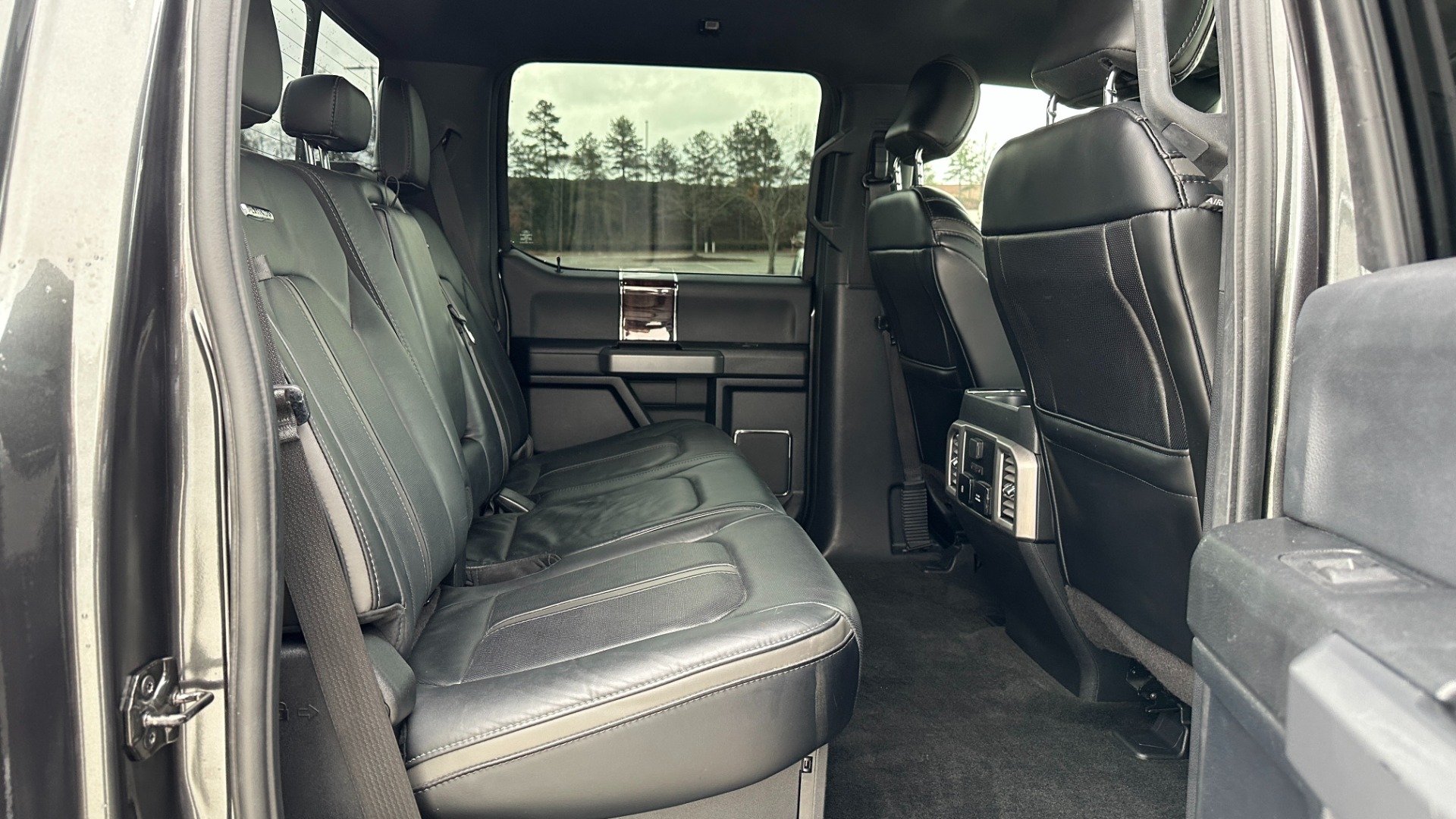 Used 2017 Ford Super Duty F-250 SRW PLATINUM / FOX SHOCKS / 6.7 DIESEL / FX4 OFFROAD / ADAPTIVE CRUISE for sale $54,995 at Formula Imports in Charlotte NC 28227 31