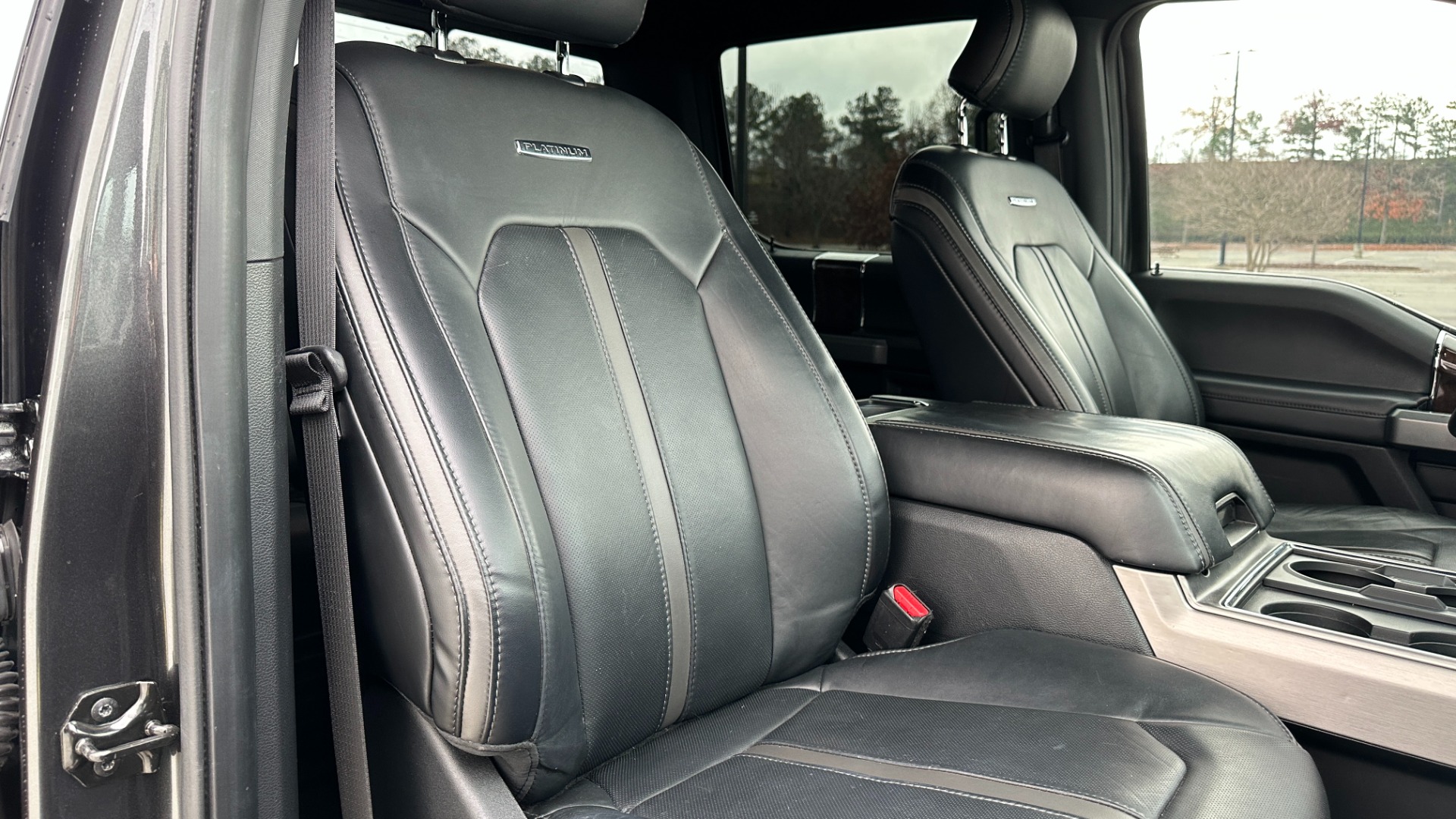 Used 2017 Ford Super Duty F-250 SRW PLATINUM / FOX SHOCKS / 6.7 DIESEL / FX4 OFFROAD / ADAPTIVE CRUISE for sale $54,995 at Formula Imports in Charlotte NC 28227 37