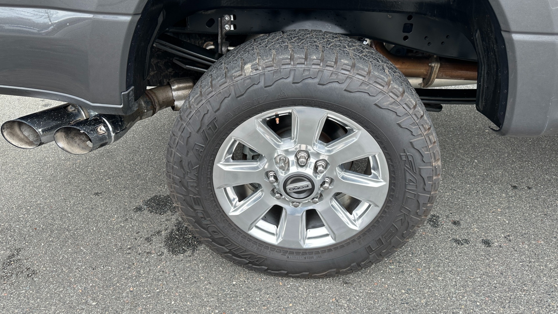Used 2017 Ford Super Duty F-250 SRW PLATINUM / FOX SHOCKS / 6.7 DIESEL / FX4 OFFROAD / ADAPTIVE CRUISE for sale $54,995 at Formula Imports in Charlotte NC 28227 46