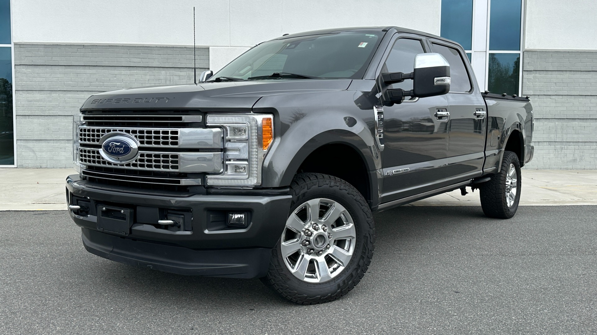 Used 2017 Ford Super Duty F-250 SRW PLATINUM / FOX SHOCKS / 6.7 DIESEL / FX4 OFFROAD / ADAPTIVE CRUISE for sale Sold at Formula Imports in Charlotte NC 28227 1