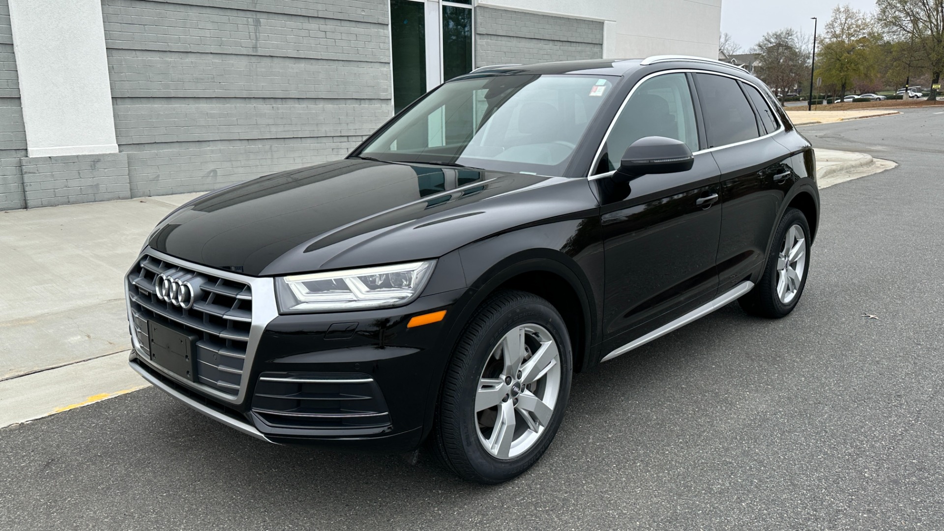 Used 2019 Audi Q5 Premium Plus for sale Sold at Formula Imports in Charlotte NC 28227 2