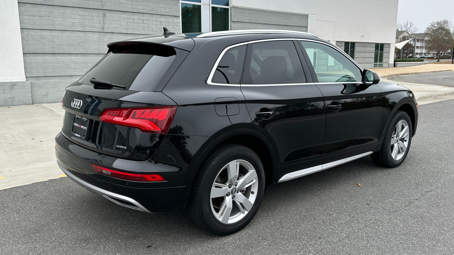 Used 2019 Audi Q5 Premium Plus for sale Sold at Formula Imports in Charlotte NC 28227 7