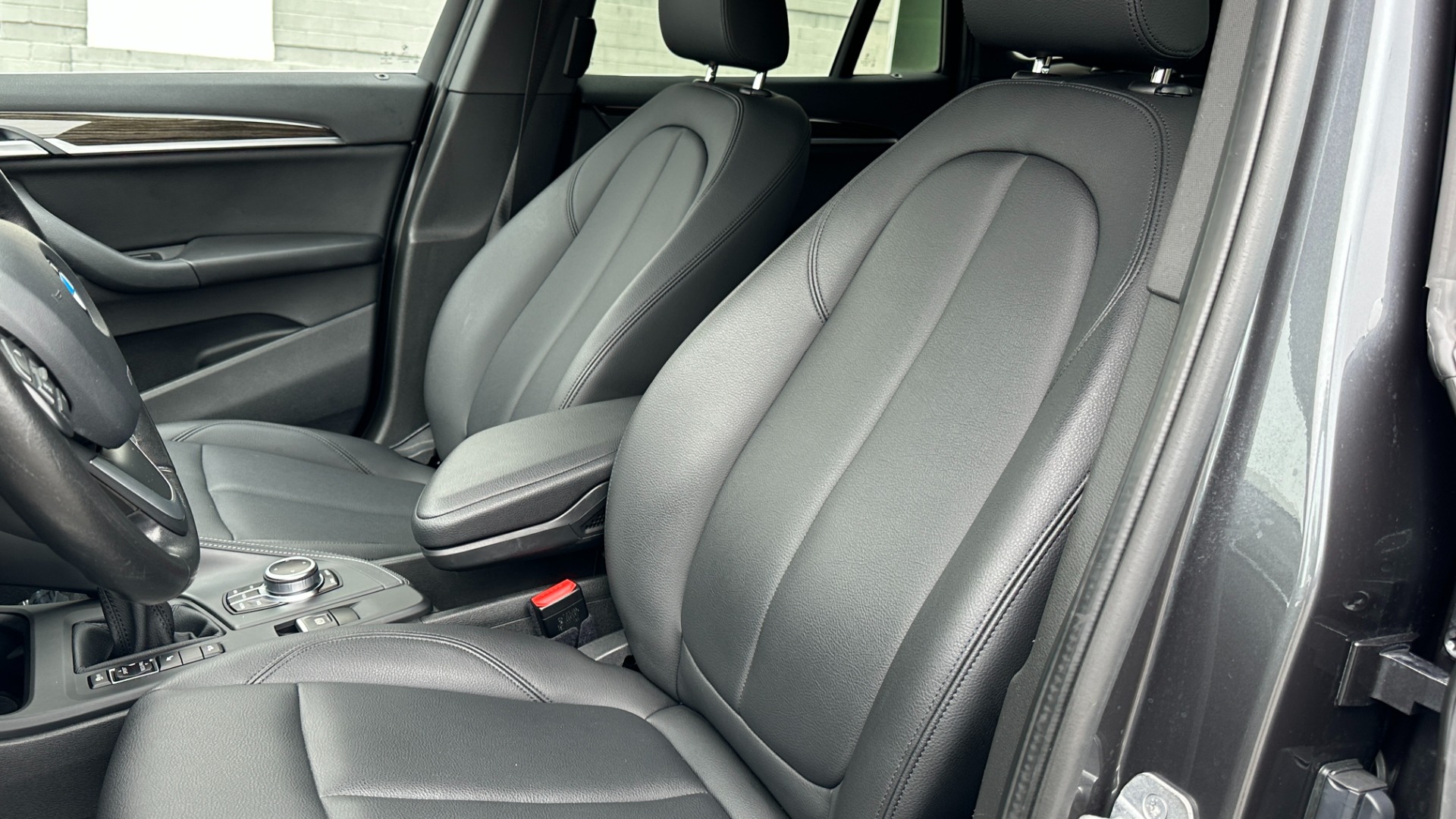 Used 2019 BMW X1 xDrive28i / PANORAMIC ROOF / HEATED SEATS / REVIEW CAMERA / LANE DEPARTURE for sale Sold at Formula Imports in Charlotte NC 28227 12