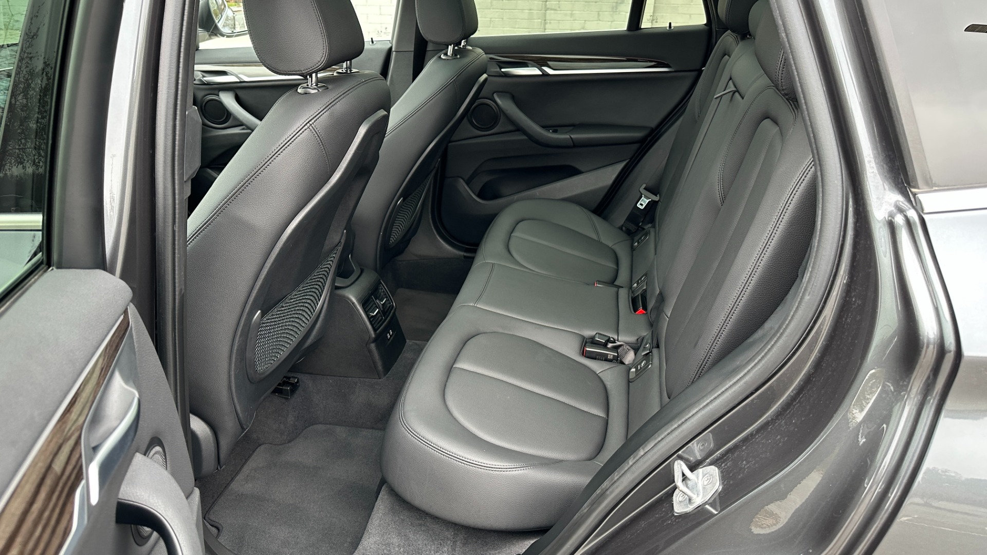Used 2019 BMW X1 xDrive28i / PANORAMIC ROOF / HEATED SEATS / REVIEW CAMERA / LANE DEPARTURE for sale Sold at Formula Imports in Charlotte NC 28227 17