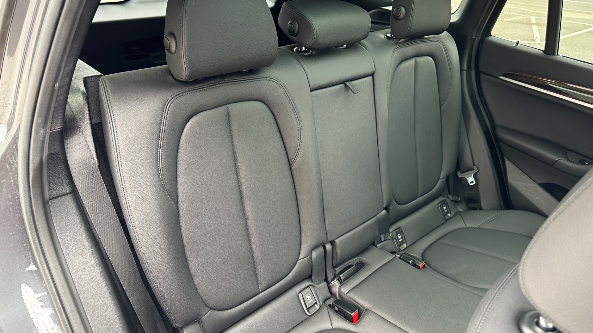 Used 2019 BMW X1 xDrive28i / PANORAMIC ROOF / HEATED SEATS / REVIEW CAMERA / LANE DEPARTURE for sale Sold at Formula Imports in Charlotte NC 28227 21