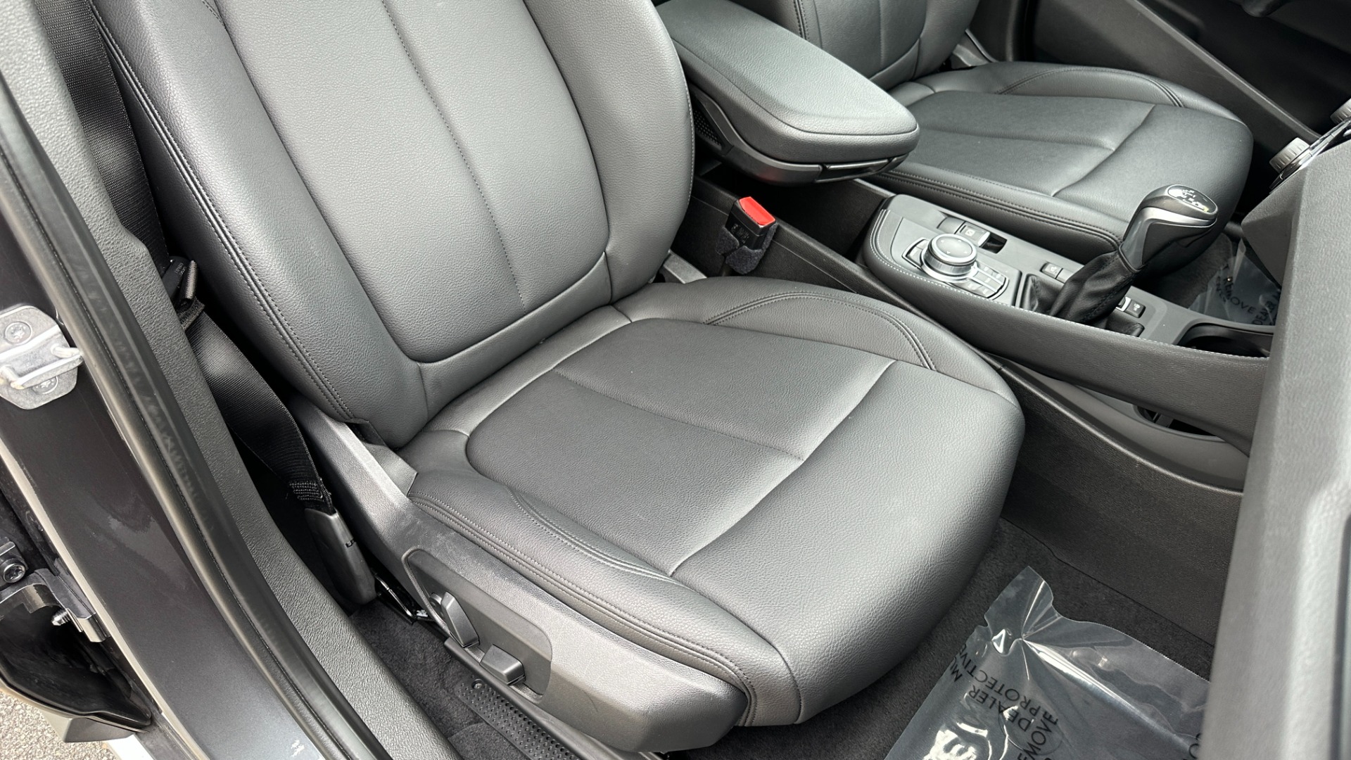 Used 2019 BMW X1 xDrive28i / PANORAMIC ROOF / HEATED SEATS / REVIEW CAMERA / LANE DEPARTURE for sale Sold at Formula Imports in Charlotte NC 28227 25
