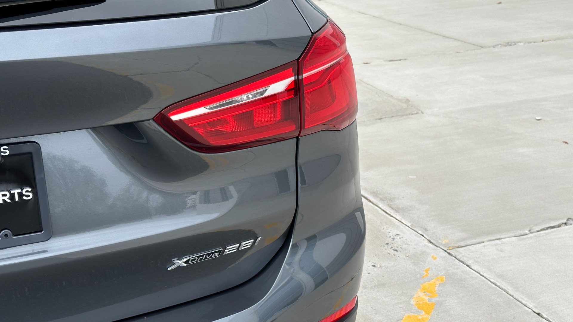 Used 2019 BMW X1 xDrive28i / PANORAMIC ROOF / HEATED SEATS / REVIEW CAMERA / LANE DEPARTURE for sale Sold at Formula Imports in Charlotte NC 28227 30