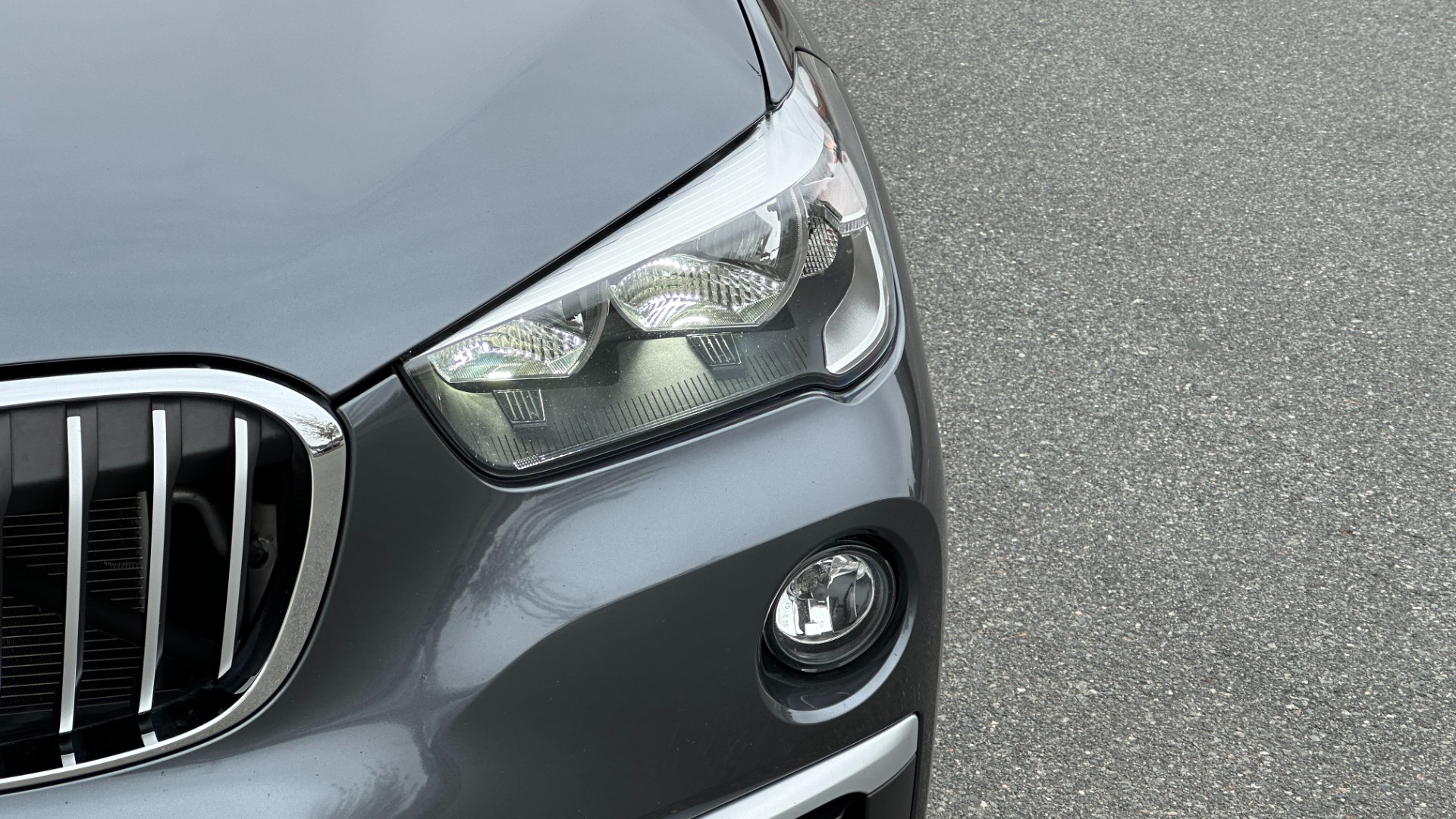 Used 2019 BMW X1 xDrive28i / PANORAMIC ROOF / HEATED SEATS / REVIEW CAMERA / LANE DEPARTURE for sale Sold at Formula Imports in Charlotte NC 28227 32