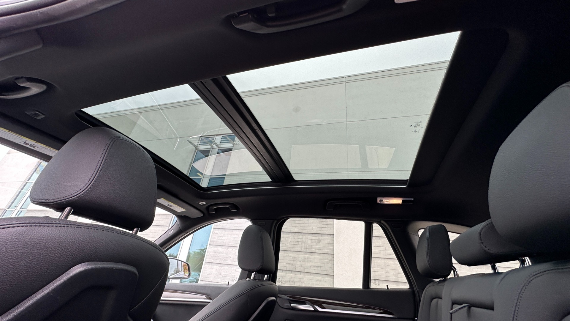 Used 2019 BMW X1 xDrive28i / PANORAMIC ROOF / HEATED SEATS / REVIEW CAMERA / LANE DEPARTURE for sale Sold at Formula Imports in Charlotte NC 28227 33