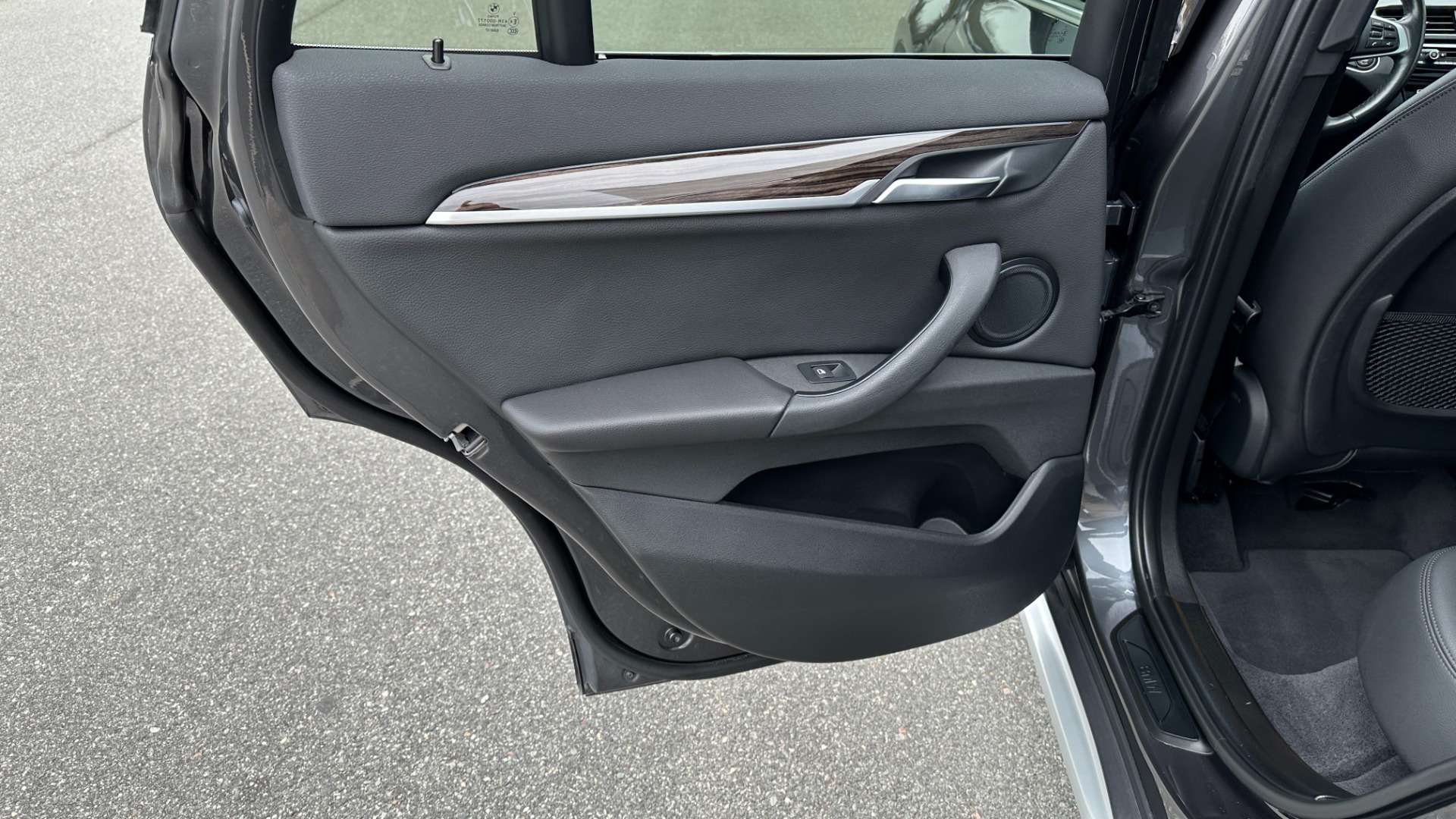 Used 2019 BMW X1 xDrive28i / PANORAMIC ROOF / HEATED SEATS / REVIEW CAMERA / LANE DEPARTURE for sale Sold at Formula Imports in Charlotte NC 28227 44