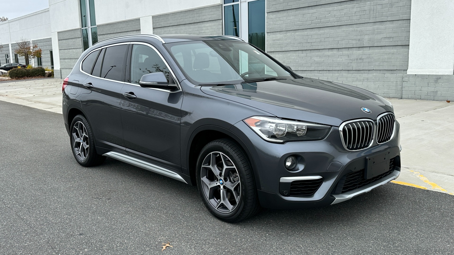 Used 2019 BMW X1 xDrive28i / PANORAMIC ROOF / HEATED SEATS / REVIEW CAMERA / LANE DEPARTURE for sale Sold at Formula Imports in Charlotte NC 28227 7