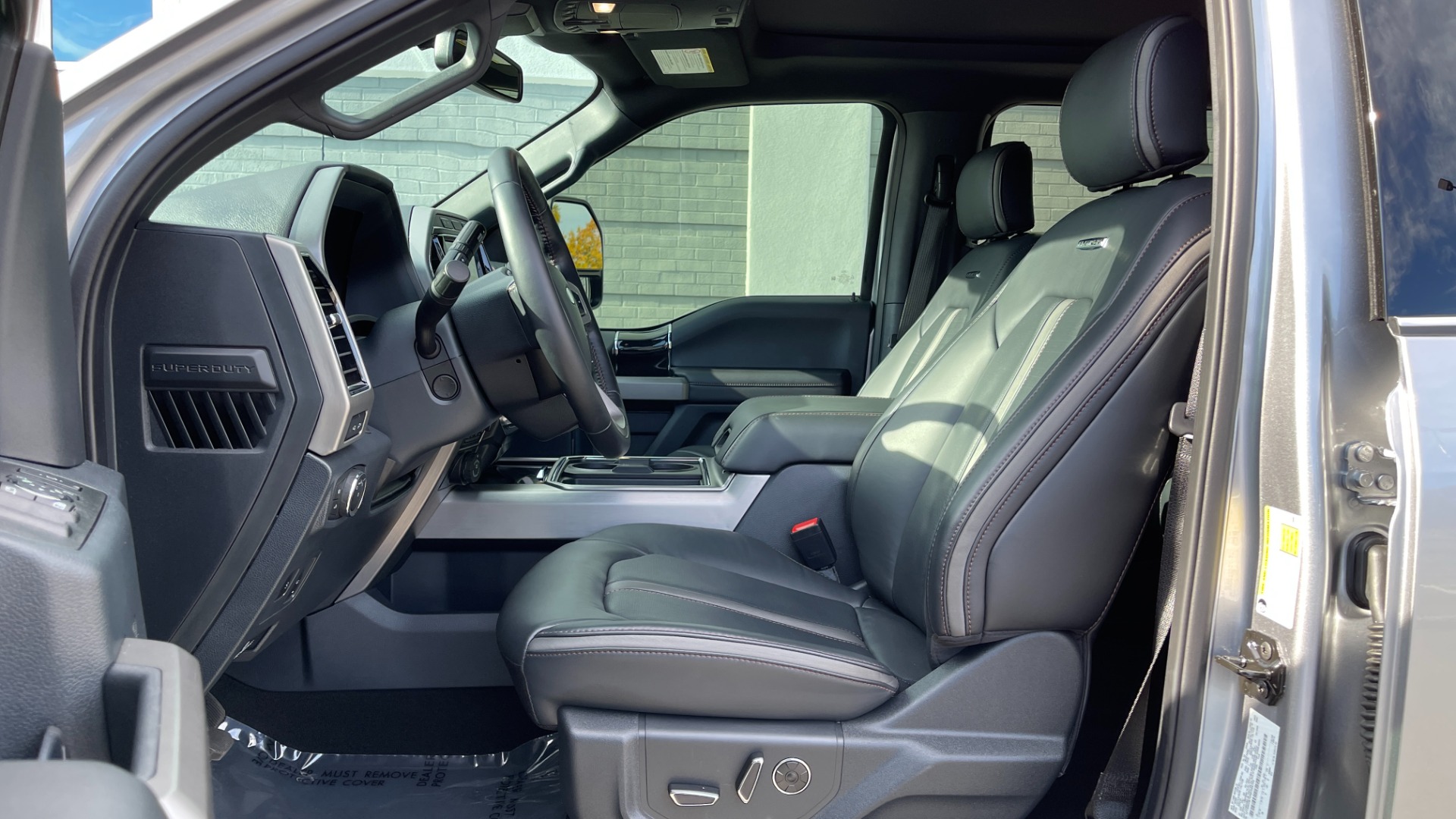 Used 2022 Ford Super Duty F-250 SRW PLATINUM / 6.7L DIESEL / PANORAMIC ROOF / BLACKOUT / FUEL WHEELS / TOW PACK for sale Sold at Formula Imports in Charlotte NC 28227 11