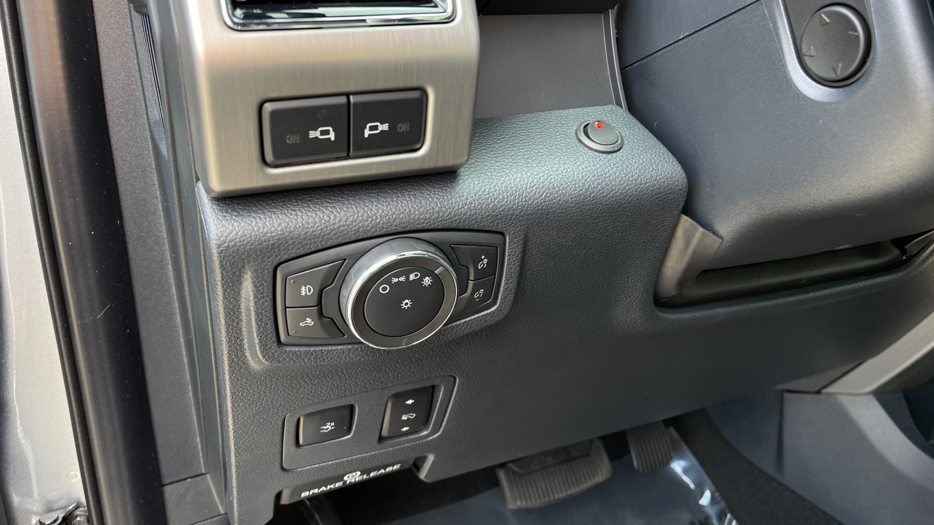 Used 2022 Ford Super Duty F-250 SRW PLATINUM / 6.7L DIESEL / PANORAMIC ROOF / BLACKOUT / FUEL WHEELS / TOW PACK for sale Sold at Formula Imports in Charlotte NC 28227 43
