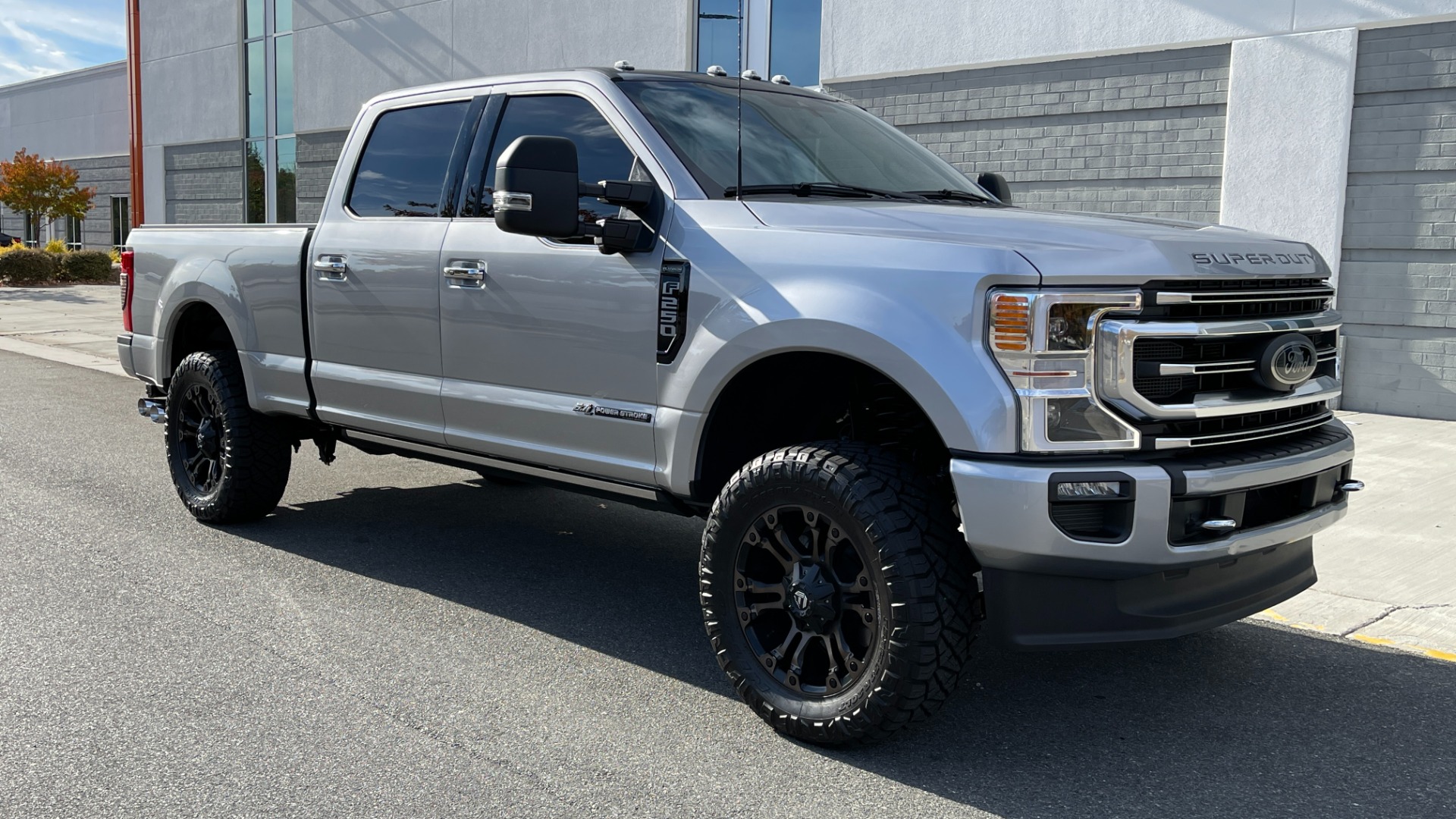 Used 2022 Ford Super Duty F-250 SRW PLATINUM / 6.7L DIESEL / PANORAMIC ROOF / BLACKOUT / FUEL WHEELS / TOW PACK for sale Sold at Formula Imports in Charlotte NC 28227 7