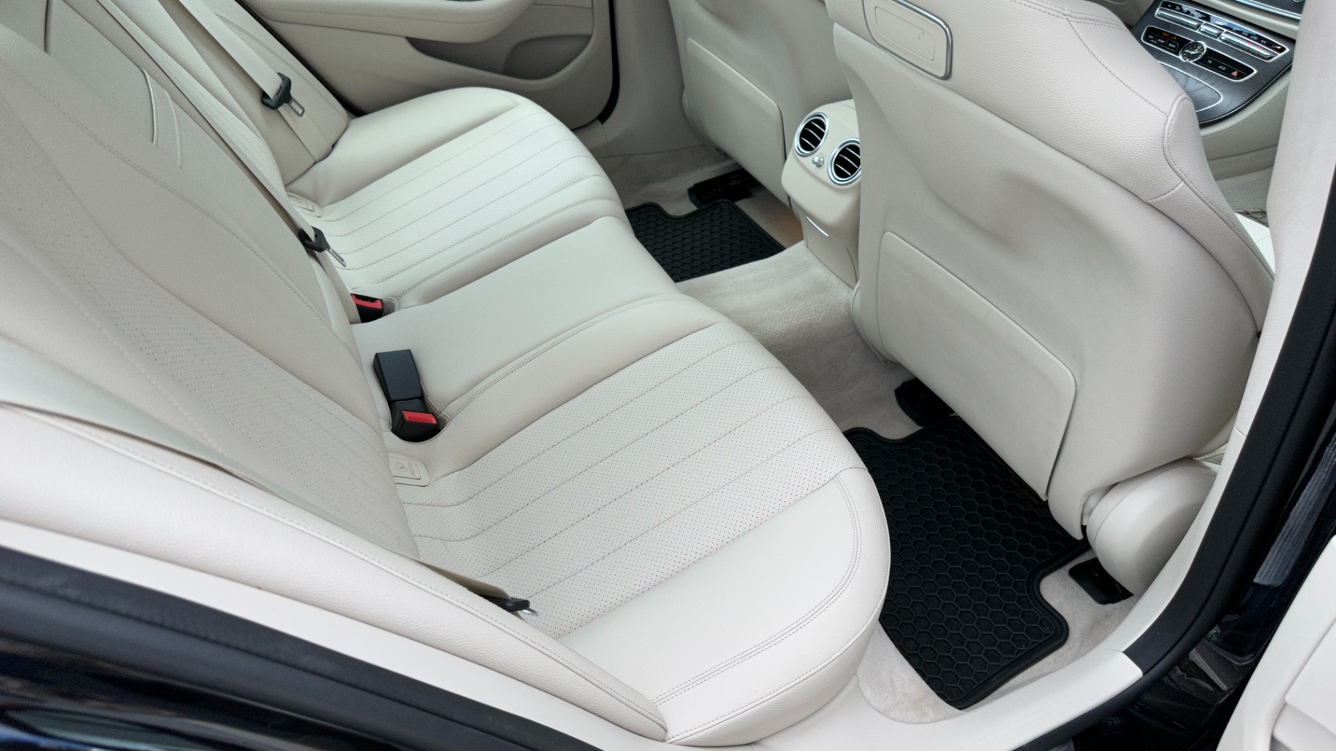 Used 2018 Mercedes-Benz E-Class E300 / PREMIUM 1 / PANORAMIC ROOF / BURMESTER SURROUND SOUND / LEATHER INTE for sale Sold at Formula Imports in Charlotte NC 28227 16