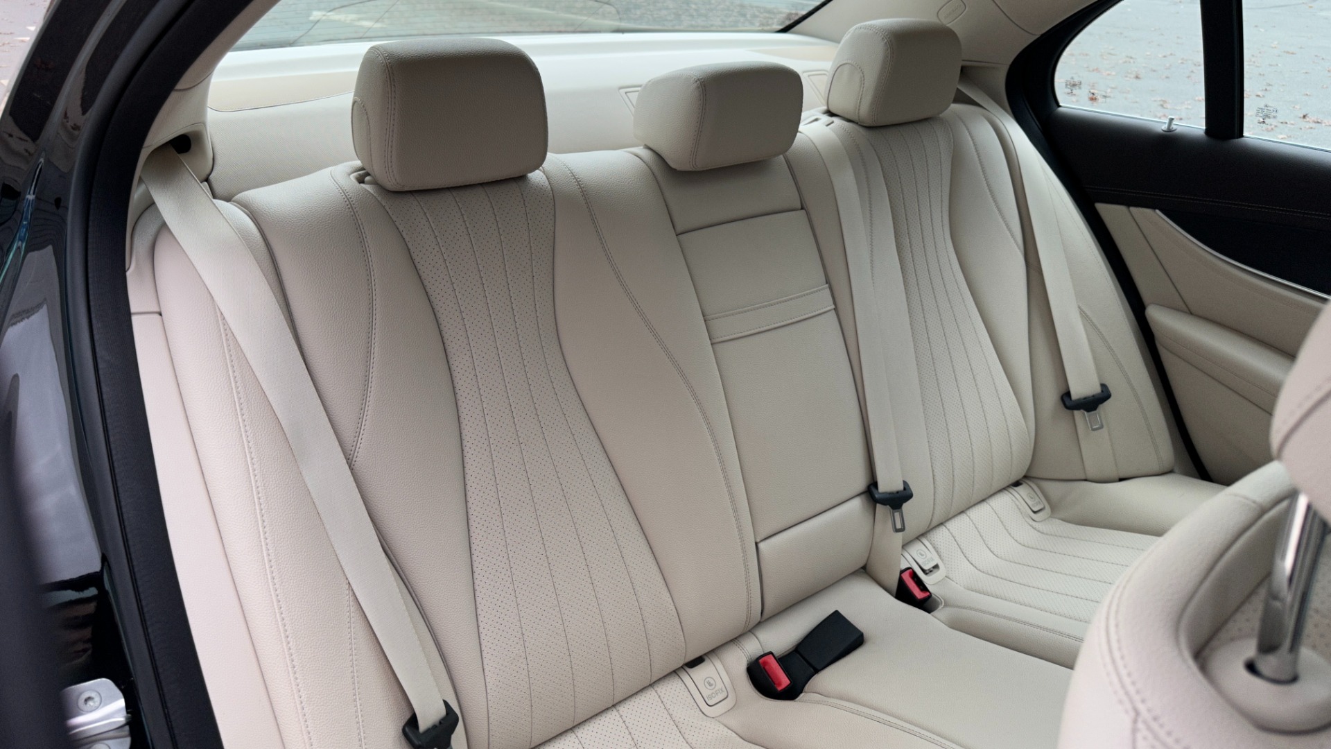 Used 2018 Mercedes-Benz E-Class E300 / PREMIUM 1 / PANORAMIC ROOF / BURMESTER SURROUND SOUND / LEATHER INTE for sale Sold at Formula Imports in Charlotte NC 28227 17