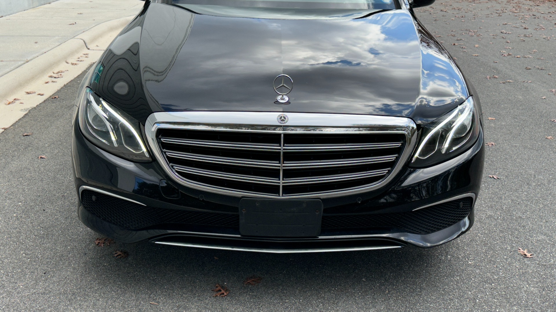 Used 2018 Mercedes-Benz E-Class E300 / PREMIUM 1 / PANORAMIC ROOF / BURMESTER SURROUND SOUND / LEATHER INTE for sale Sold at Formula Imports in Charlotte NC 28227 22