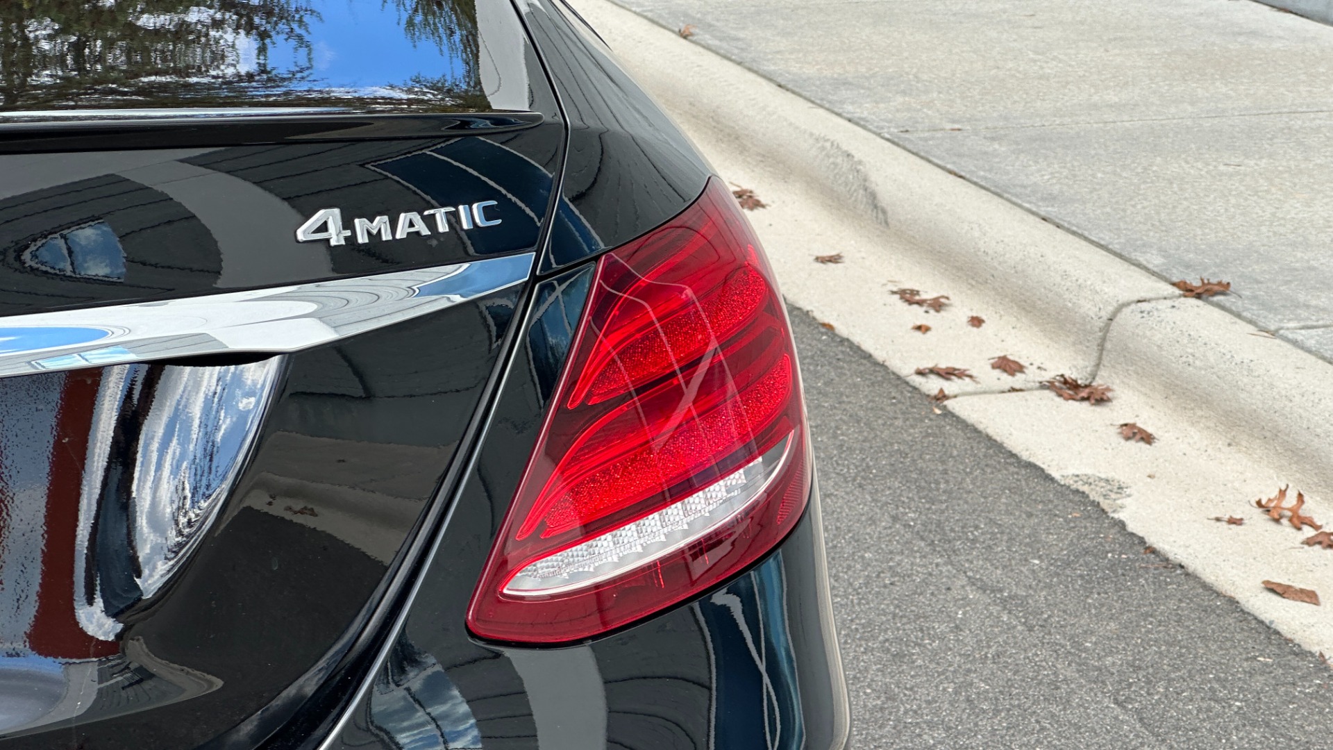 Used 2018 Mercedes-Benz E-Class E300 / PREMIUM 1 / PANORAMIC ROOF / BURMESTER SURROUND SOUND / LEATHER INTE for sale Sold at Formula Imports in Charlotte NC 28227 28