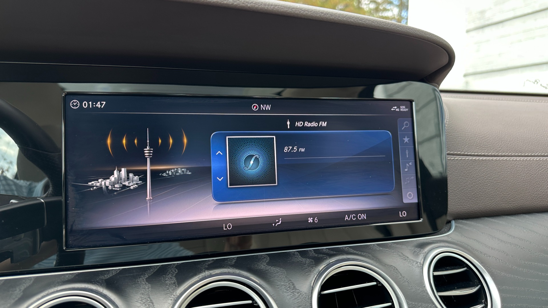Used 2018 Mercedes-Benz E-Class E300 / PREMIUM 1 / PANORAMIC ROOF / BURMESTER SURROUND SOUND / LEATHER INTE for sale Sold at Formula Imports in Charlotte NC 28227 30