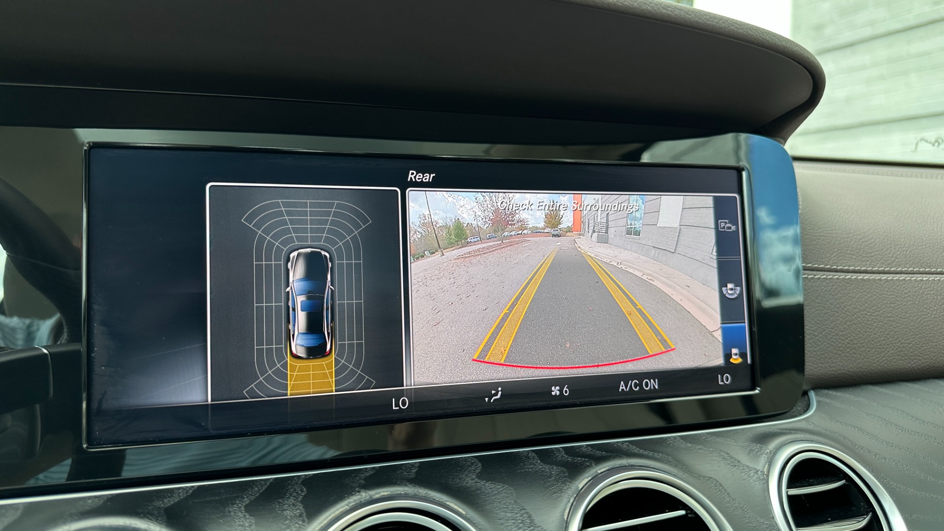 Used 2018 Mercedes-Benz E-Class E300 / PREMIUM 1 / PANORAMIC ROOF / BURMESTER SURROUND SOUND / LEATHER INTE for sale Sold at Formula Imports in Charlotte NC 28227 32