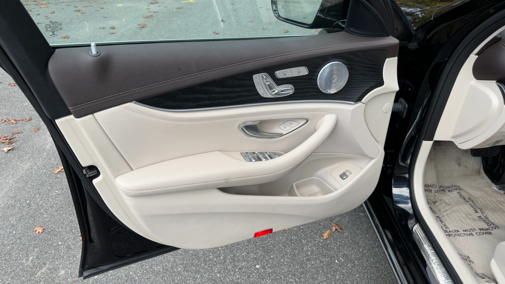 Used 2018 Mercedes-Benz E-Class E300 / PREMIUM 1 / PANORAMIC ROOF / BURMESTER SURROUND SOUND / LEATHER INTE for sale Sold at Formula Imports in Charlotte NC 28227 39