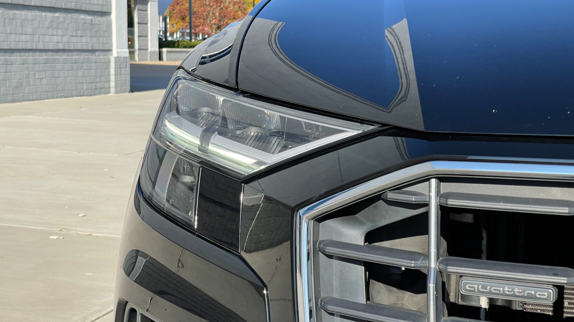 Used 2019 Audi Q8 PREMIUM / QUATTRO / CONVENIENCE PACKAGE / COLD WEATHER / 21IN WHEELS for sale $46,995 at Formula Imports in Charlotte NC 28227 36