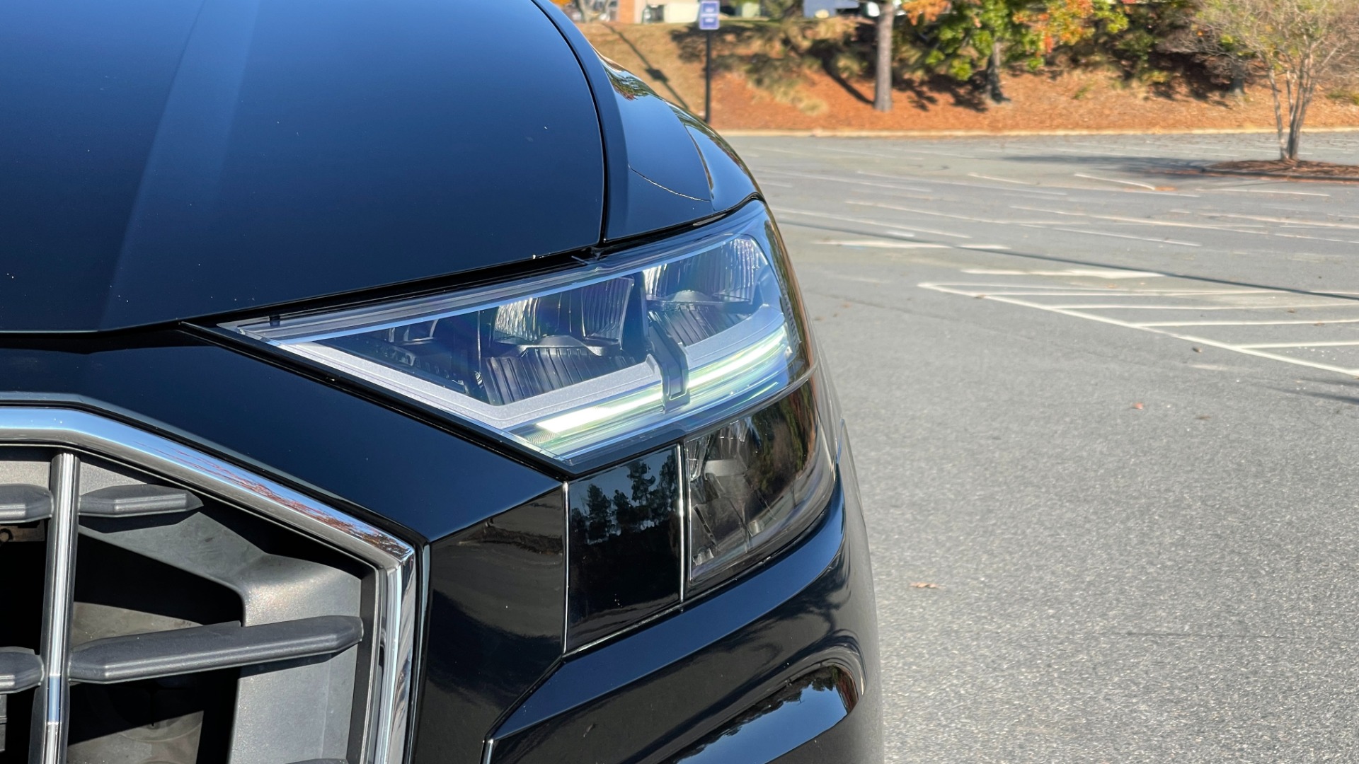 Used 2019 Audi Q8 PREMIUM / QUATTRO / CONVENIENCE PACKAGE / COLD WEATHER / 21IN WHEELS for sale $46,995 at Formula Imports in Charlotte NC 28227 37