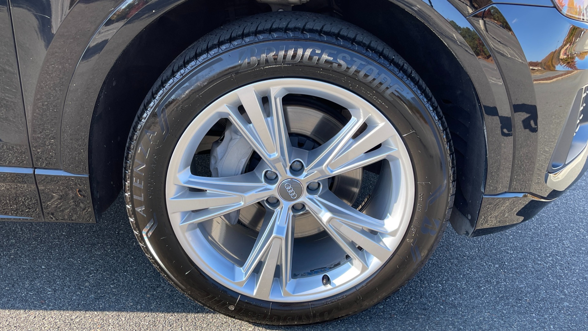 Used 2019 Audi Q8 PREMIUM / QUATTRO / CONVENIENCE PACKAGE / COLD WEATHER / 21IN WHEELS for sale $46,995 at Formula Imports in Charlotte NC 28227 47