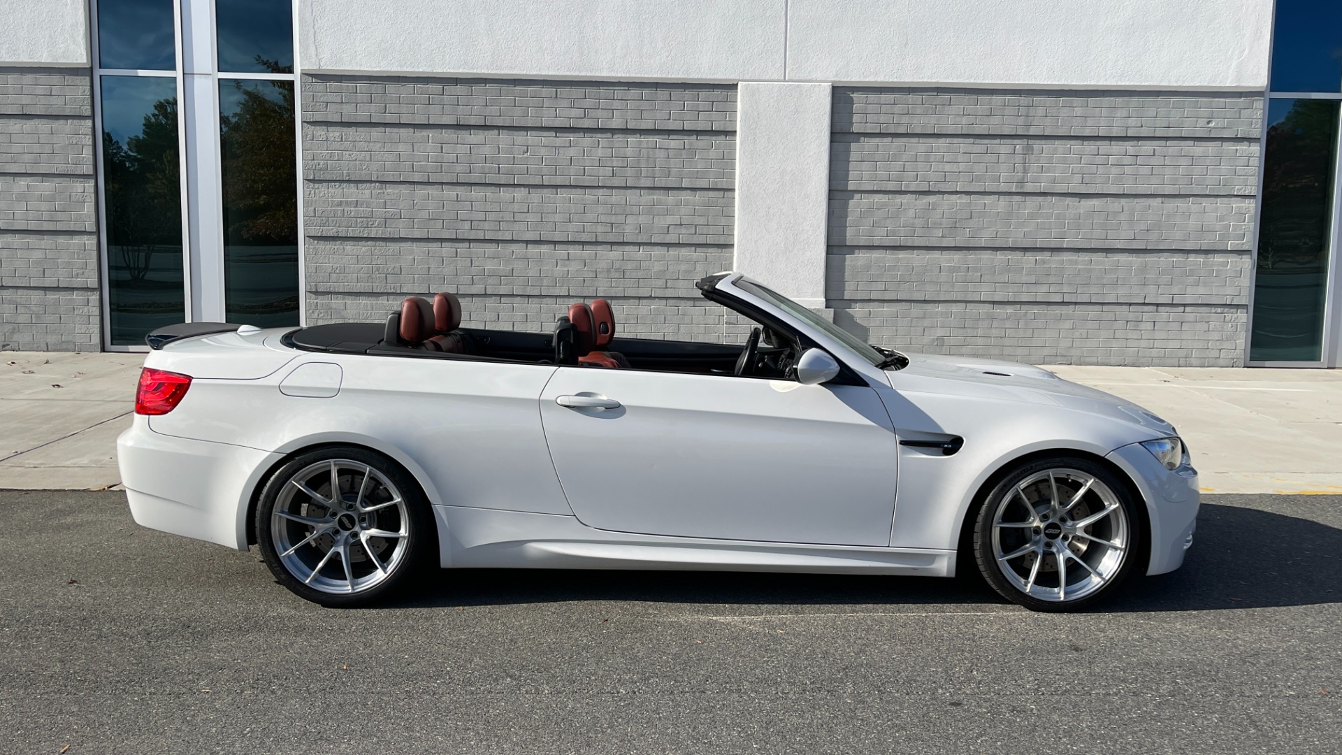 Used 2012 BMW M3 HARD TOP CONVERTIBLE / APEX WHEELS / FOX RED LEATHER / NAVIGATION / PREMIUM for sale $34,995 at Formula Imports in Charlotte NC 28227 7