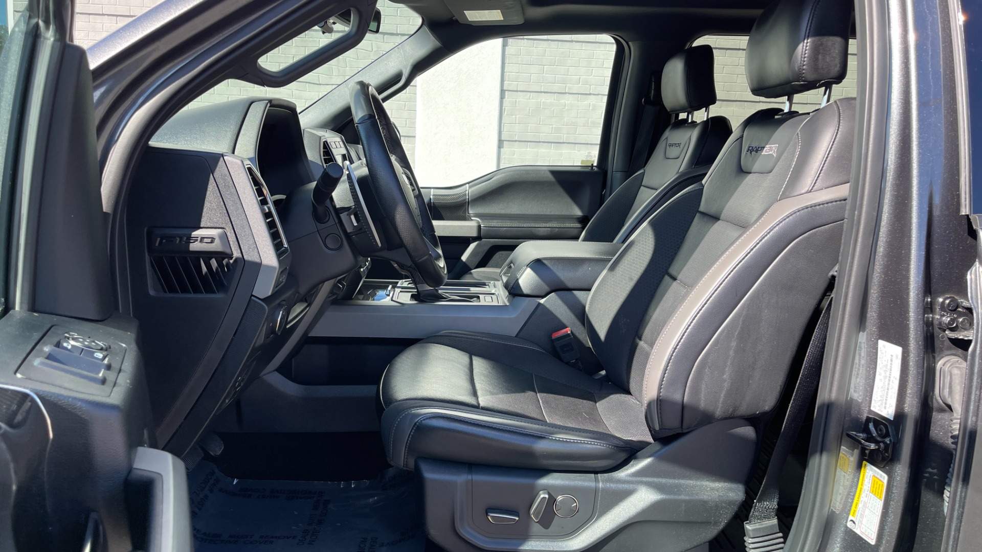 Used 2019 Ford F-150 RAPTOR / 802A PACKAGE / LIGHT PODS / CARBON FIBER / PANORAMIC ROOF for sale Sold at Formula Imports in Charlotte NC 28227 15