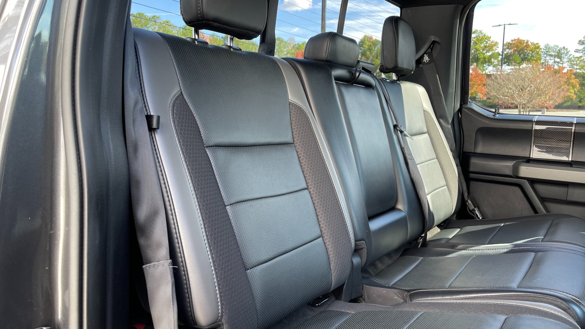 Used 2019 Ford F-150 RAPTOR / 802A PACKAGE / LIGHT PODS / CARBON FIBER / PANORAMIC ROOF for sale Sold at Formula Imports in Charlotte NC 28227 17