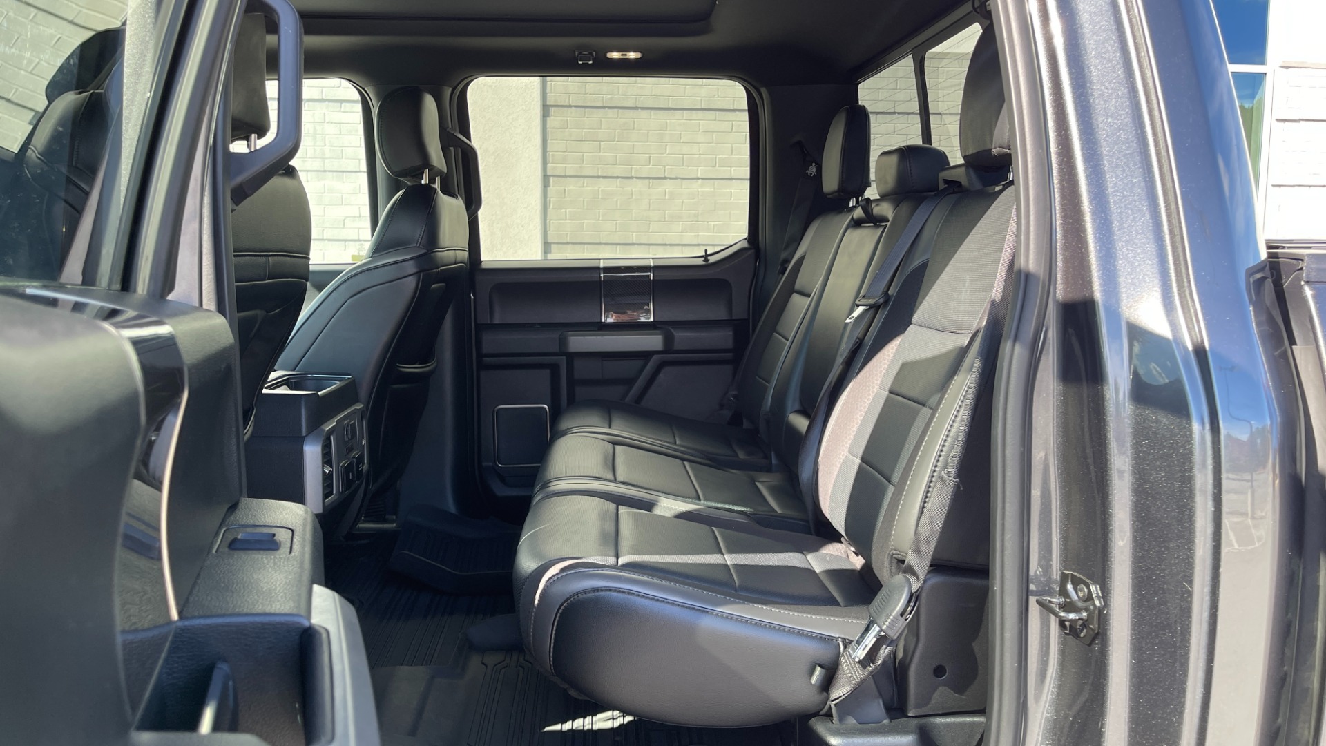 Used 2019 Ford F-150 RAPTOR / 802A PACKAGE / LIGHT PODS / CARBON FIBER / PANORAMIC ROOF for sale Sold at Formula Imports in Charlotte NC 28227 20