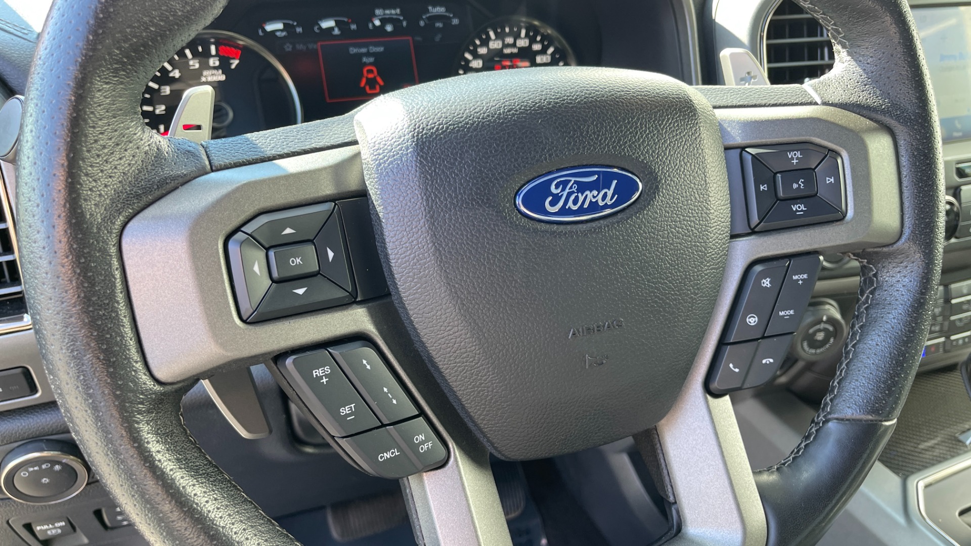 Used 2019 Ford F-150 RAPTOR / 802A PACKAGE / LIGHT PODS / CARBON FIBER / PANORAMIC ROOF for sale Sold at Formula Imports in Charlotte NC 28227 33