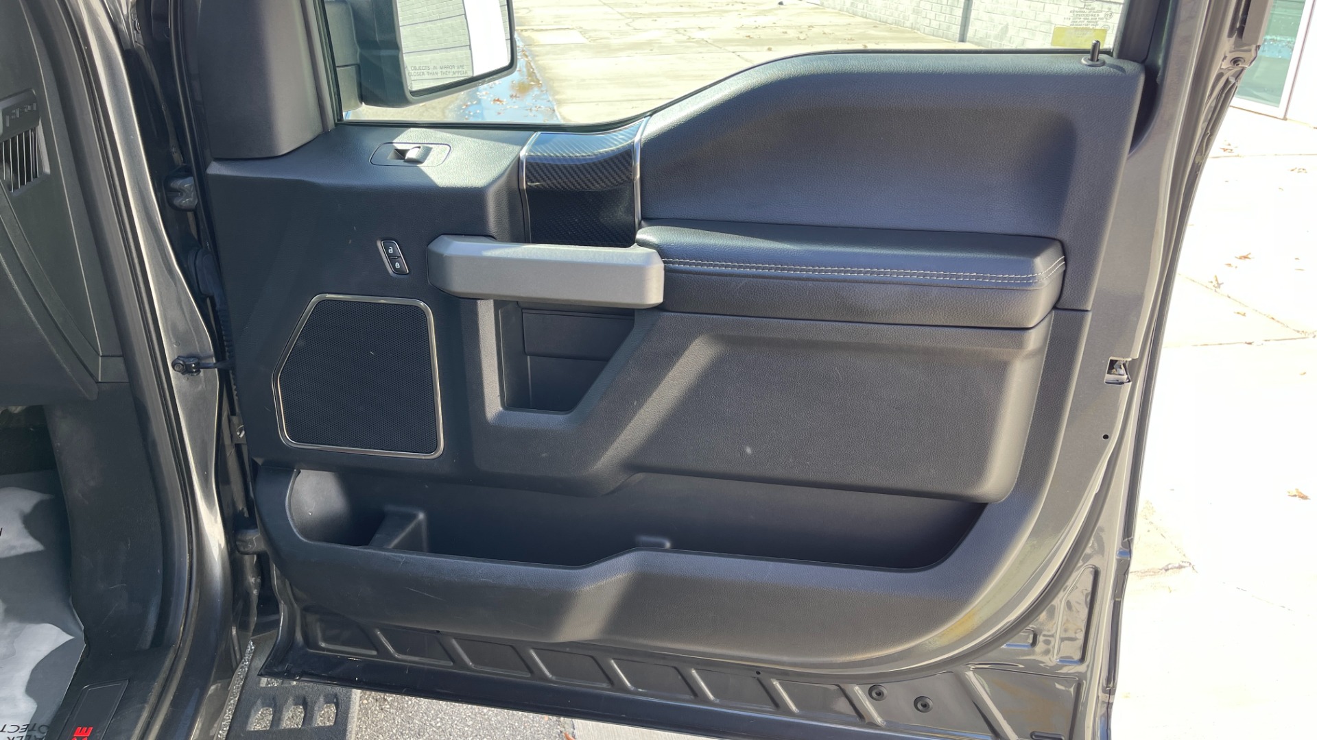 Used 2019 Ford F-150 RAPTOR / 802A PACKAGE / LIGHT PODS / CARBON FIBER / PANORAMIC ROOF for sale Sold at Formula Imports in Charlotte NC 28227 46