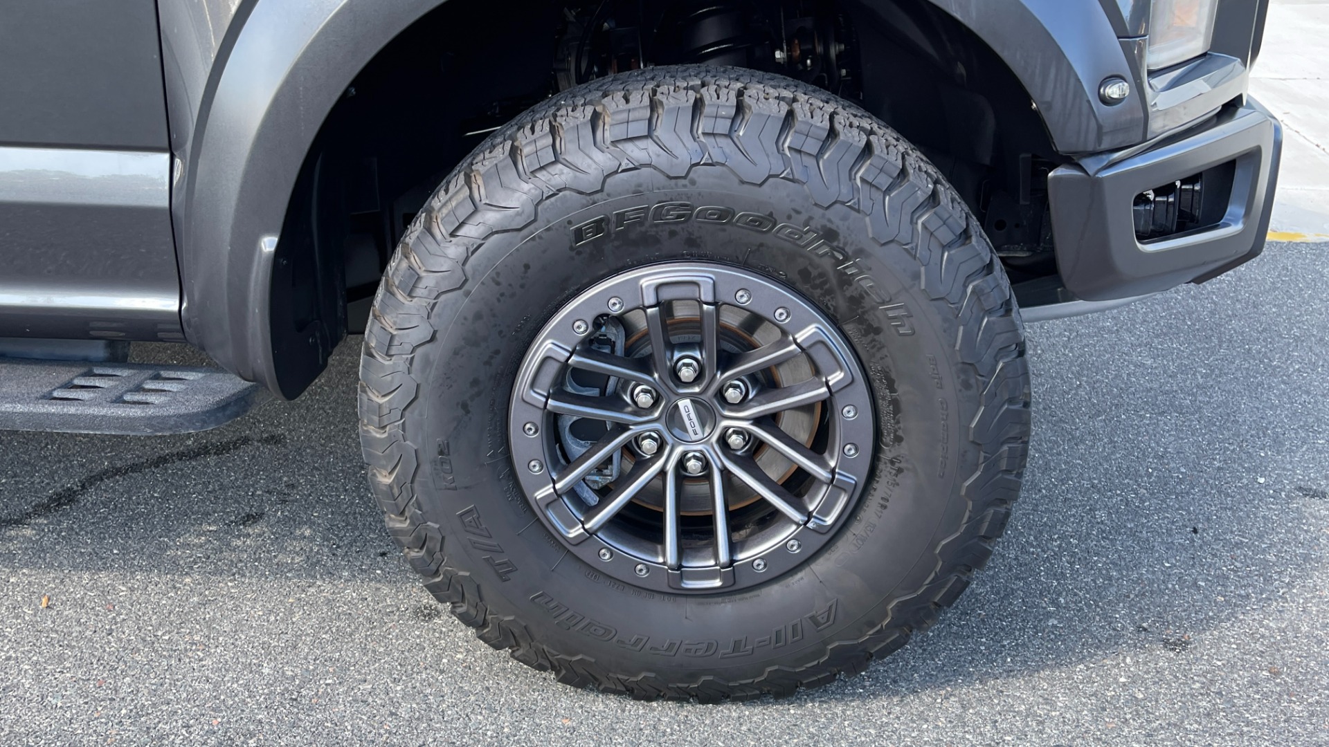 Used 2019 Ford F-150 RAPTOR / 802A PACKAGE / LIGHT PODS / CARBON FIBER / PANORAMIC ROOF for sale Sold at Formula Imports in Charlotte NC 28227 54