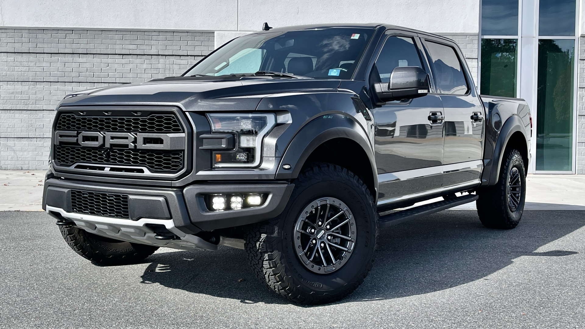 Used 2019 Ford F-150 RAPTOR / 802A PACKAGE / LIGHT PODS / CARBON FIBER / PANORAMIC ROOF for sale Sold at Formula Imports in Charlotte NC 28227 1