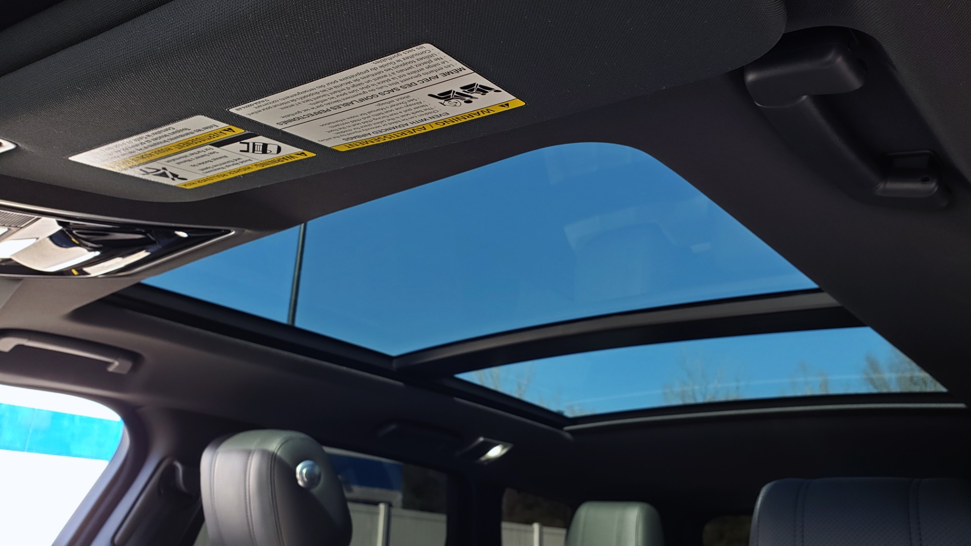 Used 2017 Land Rover RANGE ROVER SPORT HSE DYNAMIC / NAV / SUNROOF / REARVIEW for sale Sold at Formula Imports in Charlotte NC 28227 22