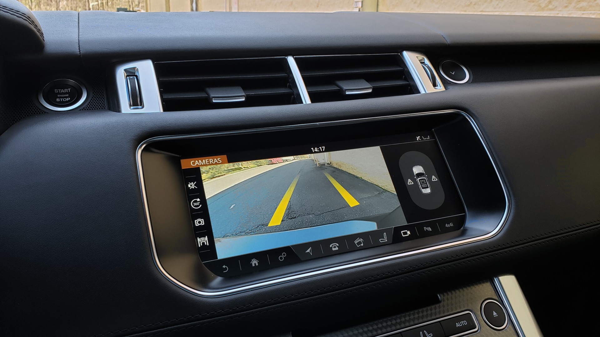 Used 2017 Land Rover RANGE ROVER SPORT HSE DYNAMIC / NAV / SUNROOF / REARVIEW for sale Sold at Formula Imports in Charlotte NC 28227 37