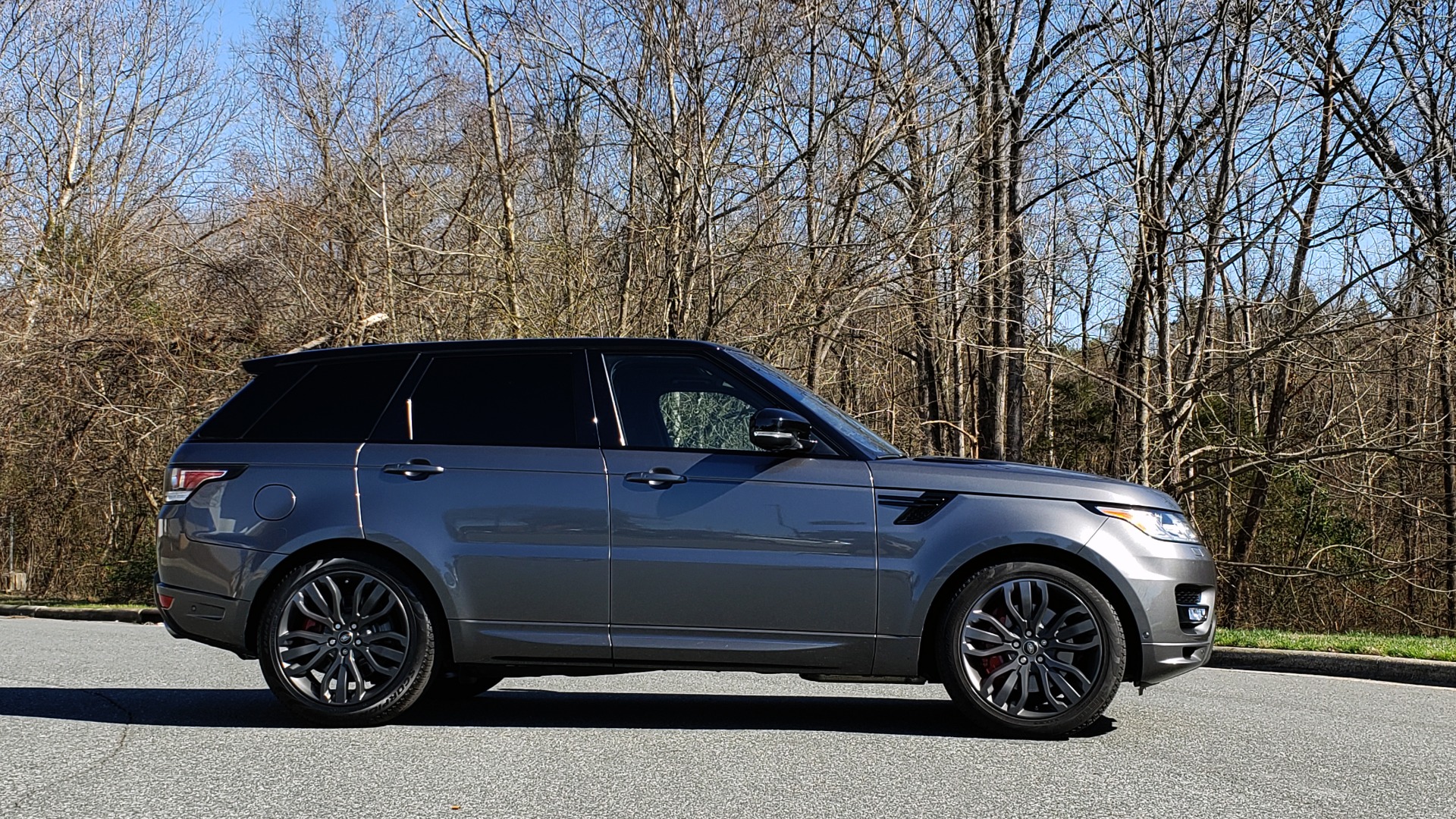 Used 2017 Land Rover RANGE ROVER SPORT HSE DYNAMIC / NAV / SUNROOF / REARVIEW for sale Sold at Formula Imports in Charlotte NC 28227 5