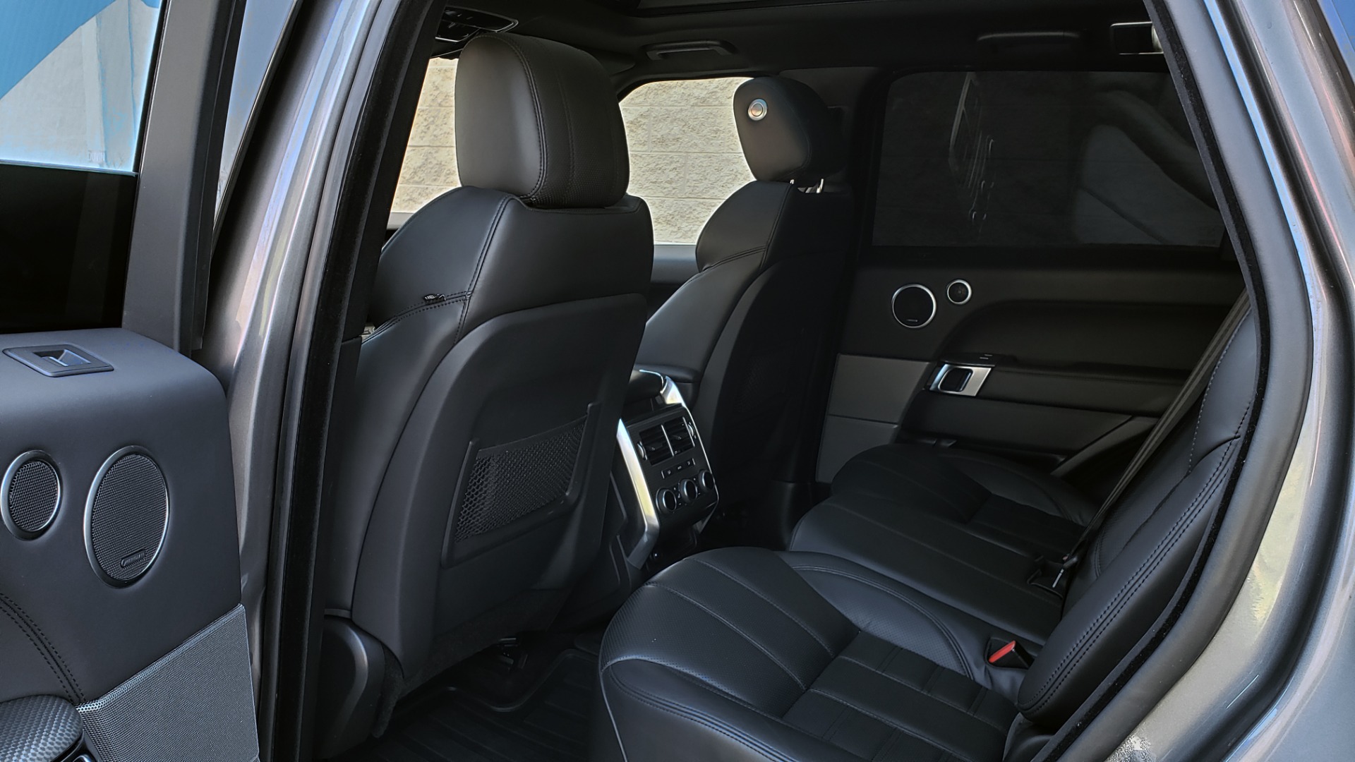 Used 2017 Land Rover RANGE ROVER SPORT HSE DYNAMIC / NAV / SUNROOF / REARVIEW for sale Sold at Formula Imports in Charlotte NC 28227 56