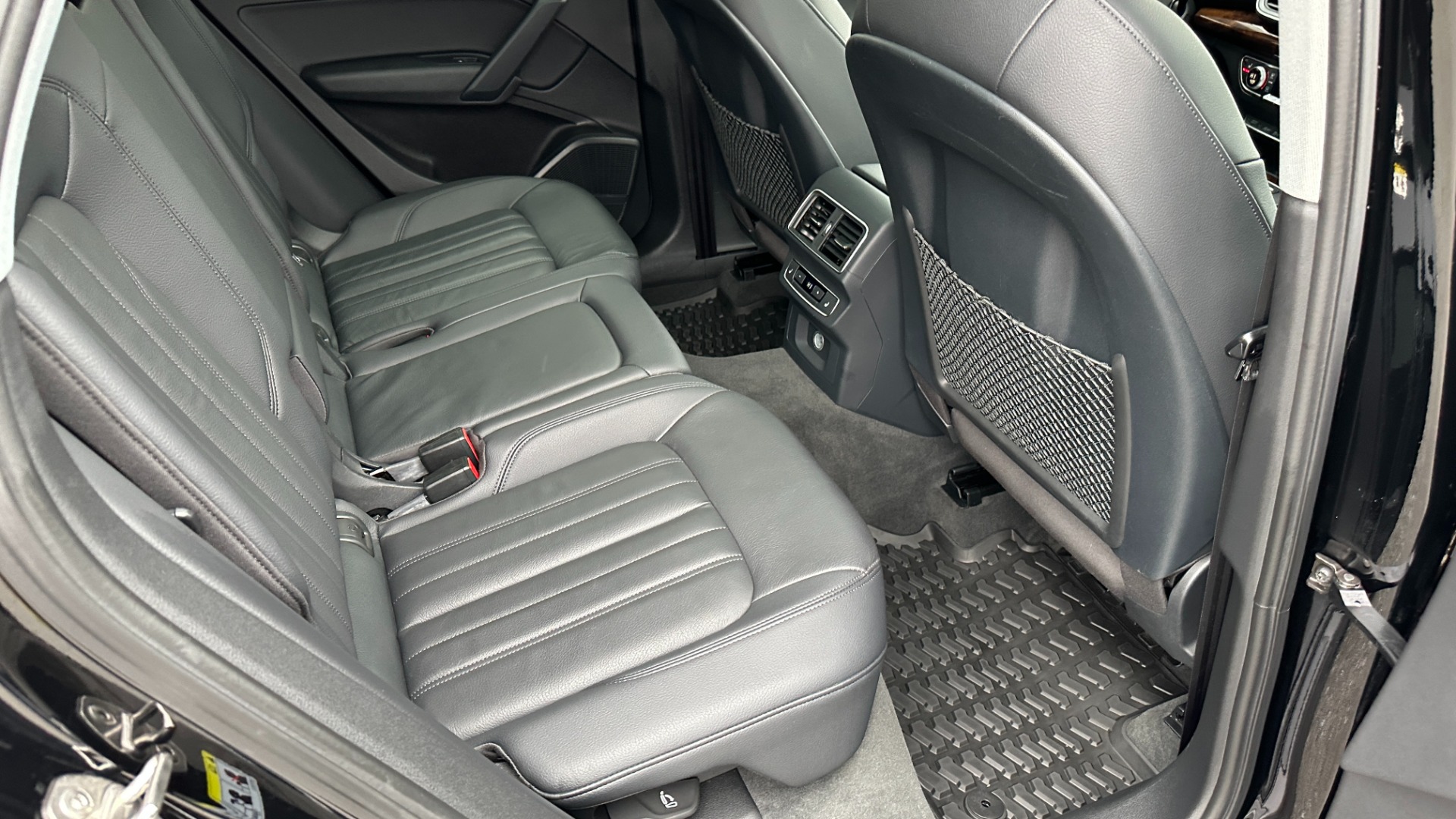 Used 2018 Audi Q5 PREMUM PLUS / NAV / 20IN WHEELS / COLD WEATHER / B AND O SOUND for sale Sold at Formula Imports in Charlotte NC 28227 18