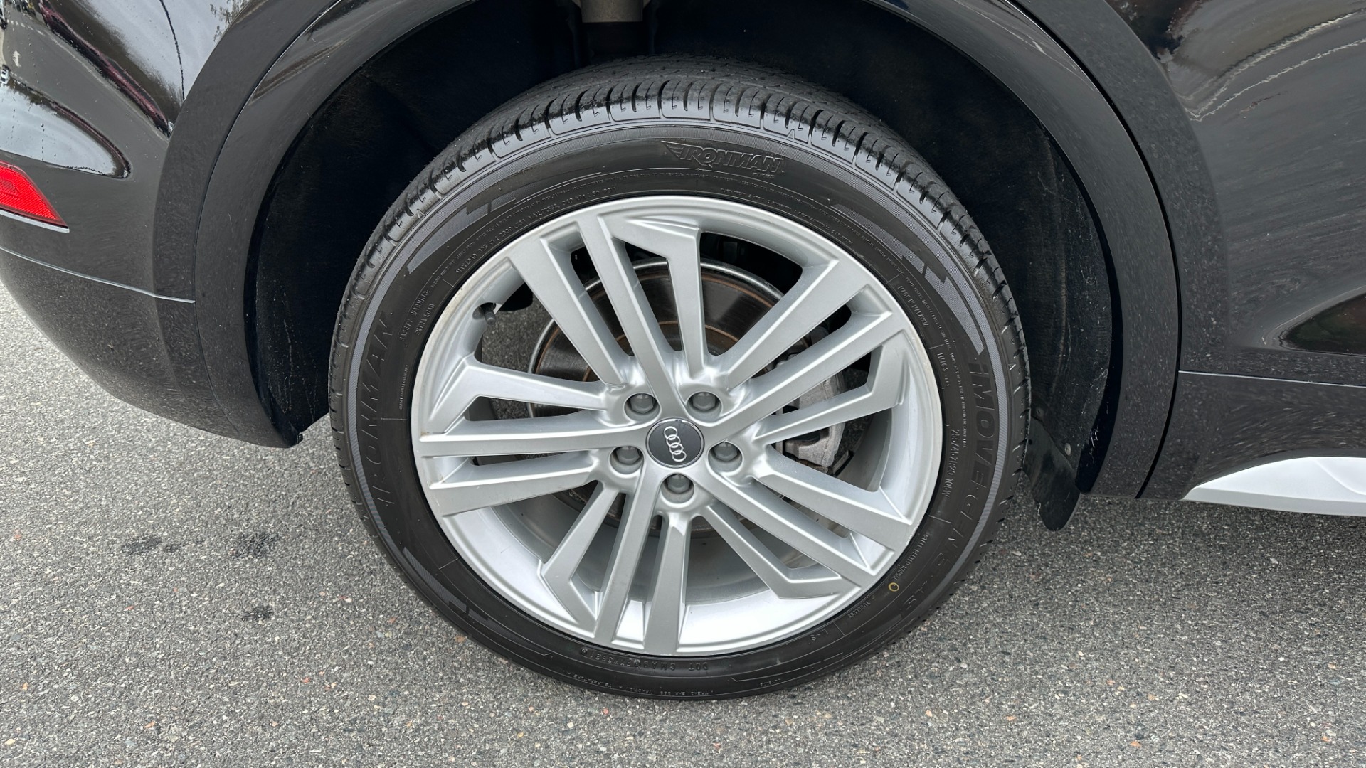 Used 2018 Audi Q5 PREMUM PLUS / NAV / 20IN WHEELS / COLD WEATHER / B AND O SOUND for sale Sold at Formula Imports in Charlotte NC 28227 46