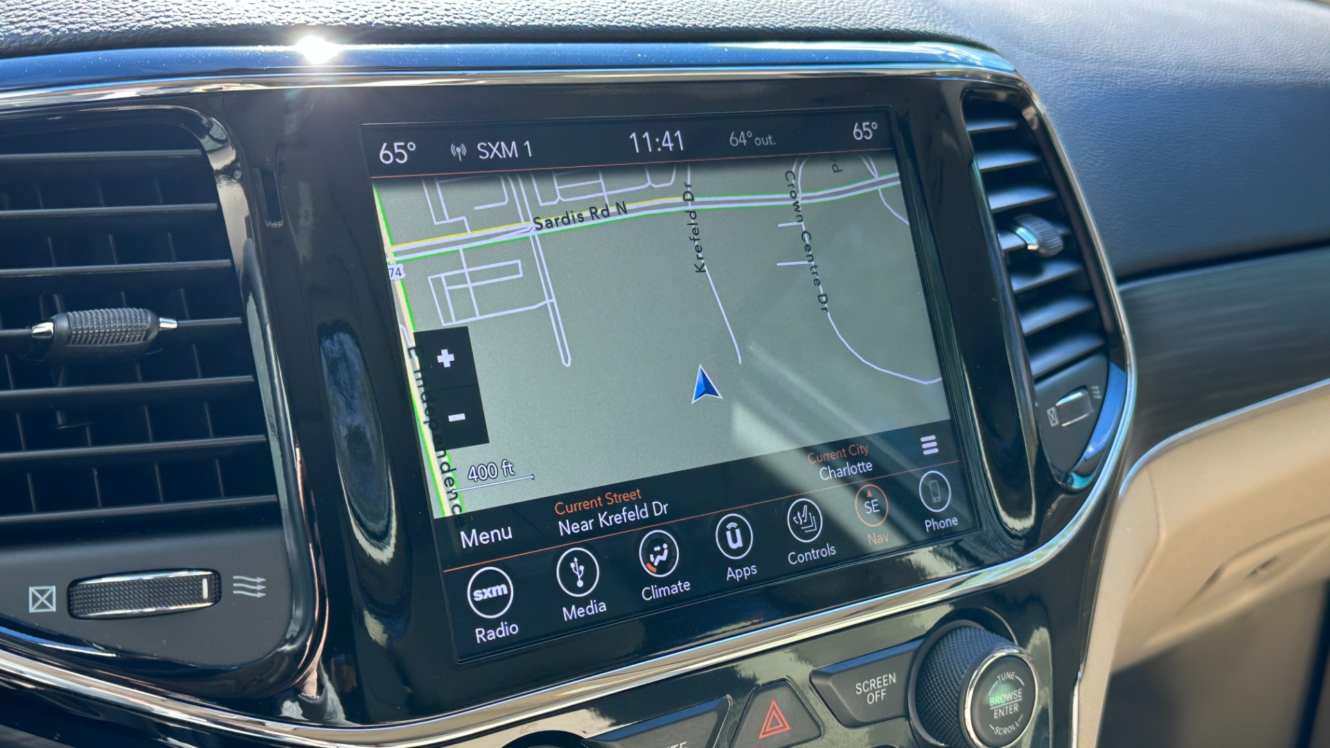 Used 2019 Jeep Grand Cherokee LIMITED / SUNROOF / NAVIGATION / LEATHER for sale $32,995 at Formula Imports in Charlotte NC 28227 17