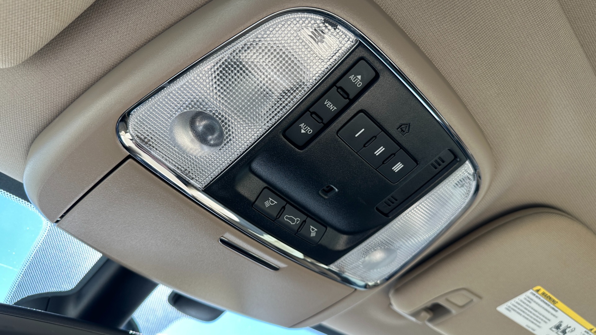 Used 2019 Jeep Grand Cherokee LIMITED / SUNROOF / NAVIGATION / LEATHER for sale $32,995 at Formula Imports in Charlotte NC 28227 21