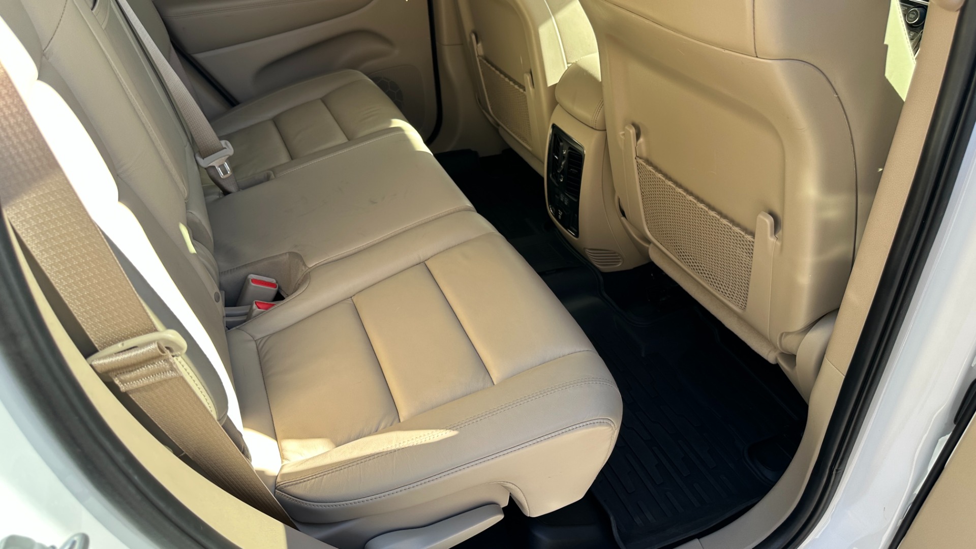 Used 2019 Jeep Grand Cherokee LIMITED / SUNROOF / NAVIGATION / LEATHER for sale $32,995 at Formula Imports in Charlotte NC 28227 30