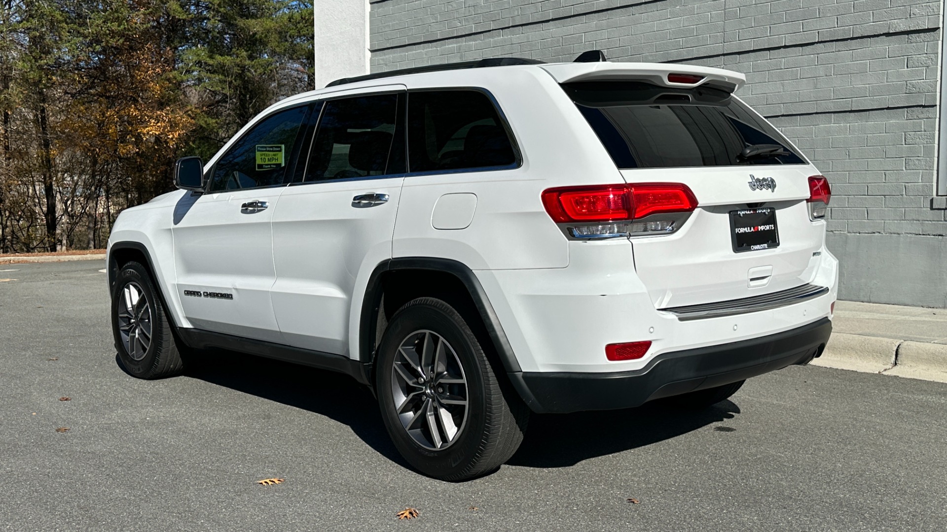 Used 2019 Jeep Grand Cherokee LIMITED / SUNROOF / NAVIGATION / LEATHER for sale $32,995 at Formula Imports in Charlotte NC 28227 4