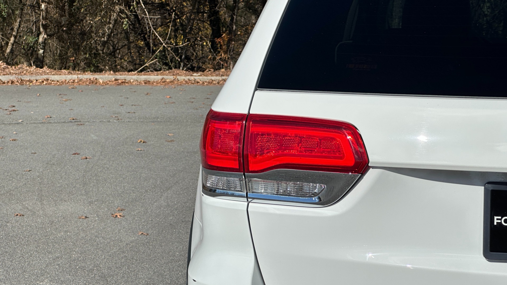 Used 2019 Jeep Grand Cherokee LIMITED / SUNROOF / NAVIGATION / LEATHER for sale $32,995 at Formula Imports in Charlotte NC 28227 42