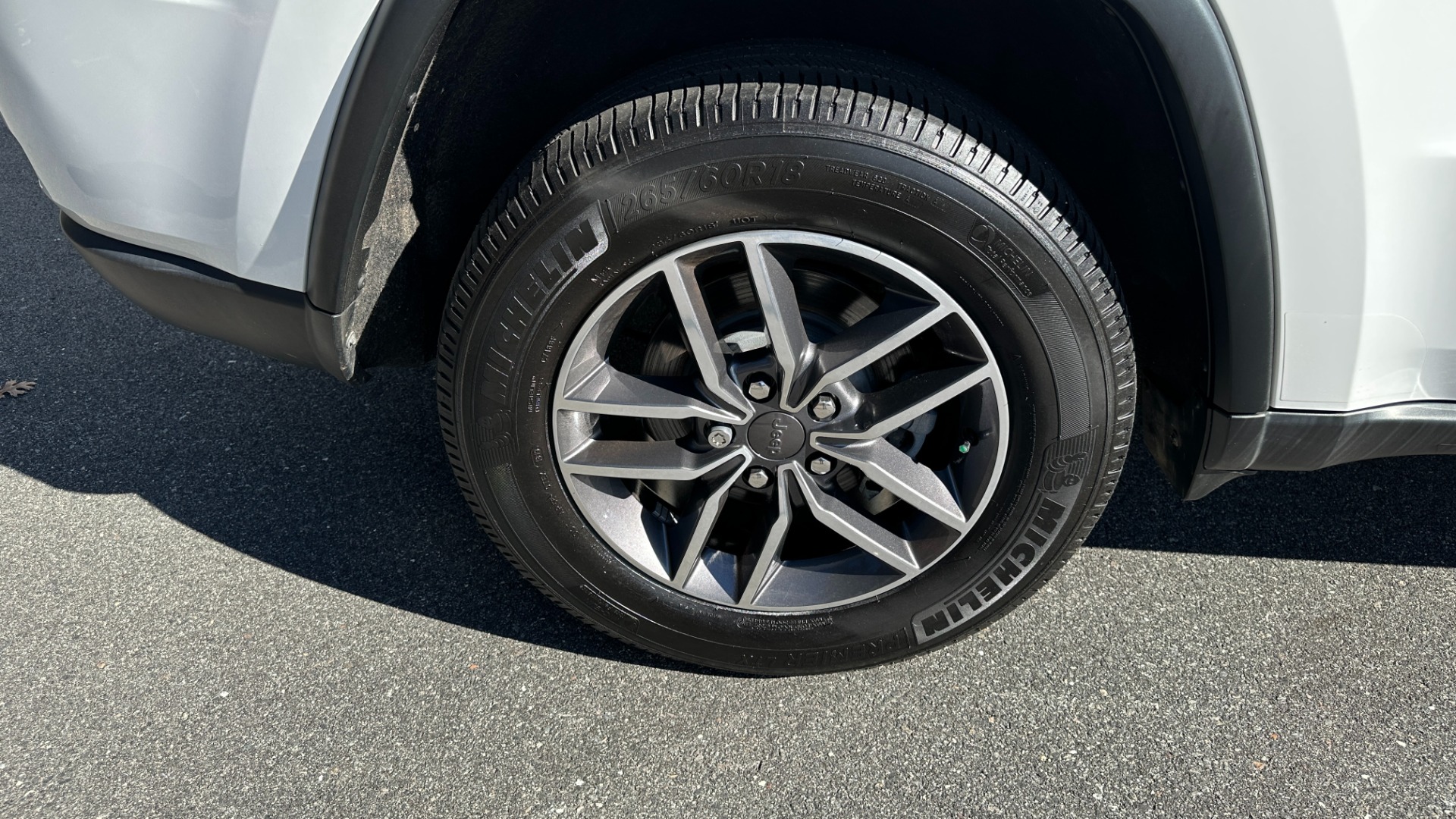 Used 2019 Jeep Grand Cherokee LIMITED / SUNROOF / NAVIGATION / LEATHER for sale $32,995 at Formula Imports in Charlotte NC 28227 45