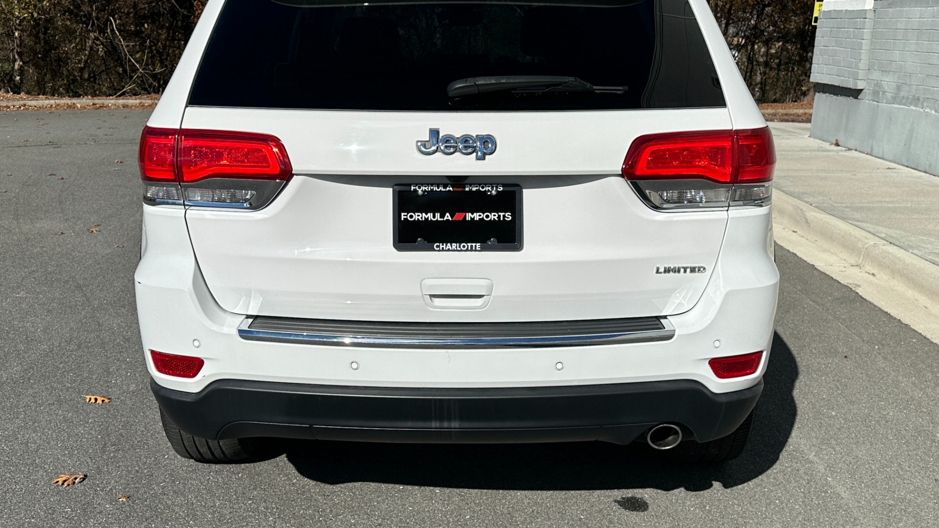Used 2019 Jeep Grand Cherokee LIMITED / SUNROOF / NAVIGATION / LEATHER for sale $32,995 at Formula Imports in Charlotte NC 28227 9