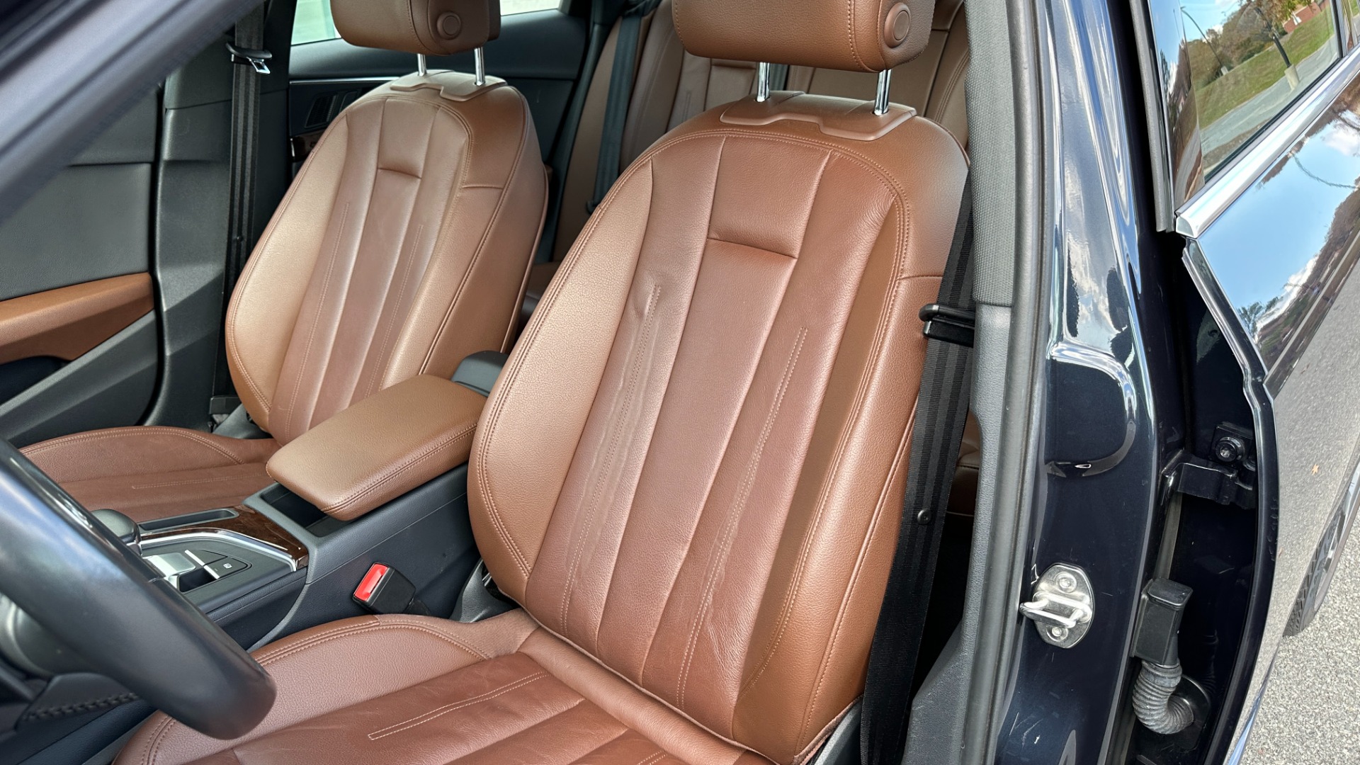 Used 2018 Audi A4 PREMIUM PLUS / PREMIUM PLUS / COLD WEATHER / WALNUT TRIM / AUDI BEAM RINGS for sale $32,995 at Formula Imports in Charlotte NC 28227 13